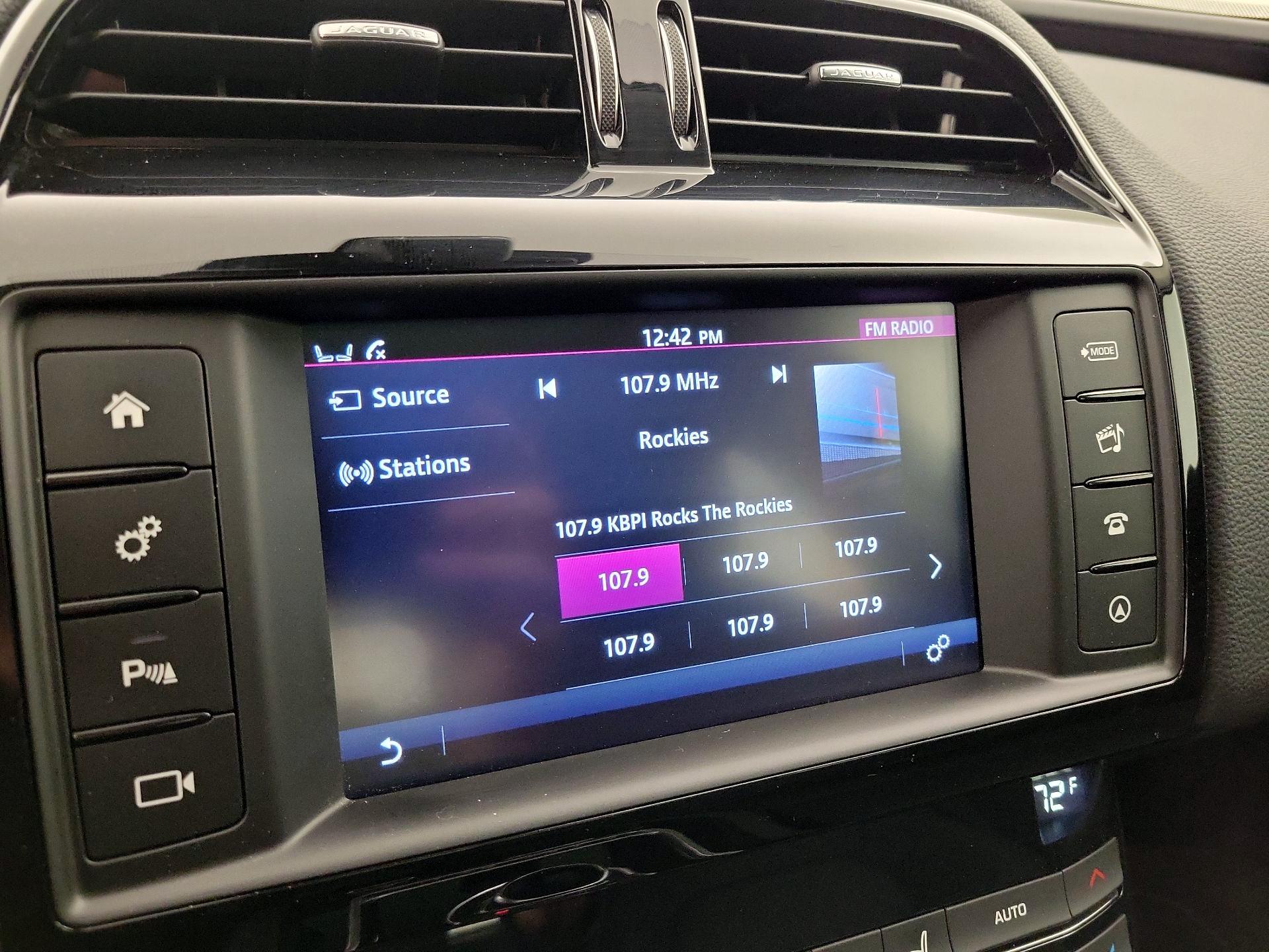 Thumbnail: 2018 Jaguar XE - 15