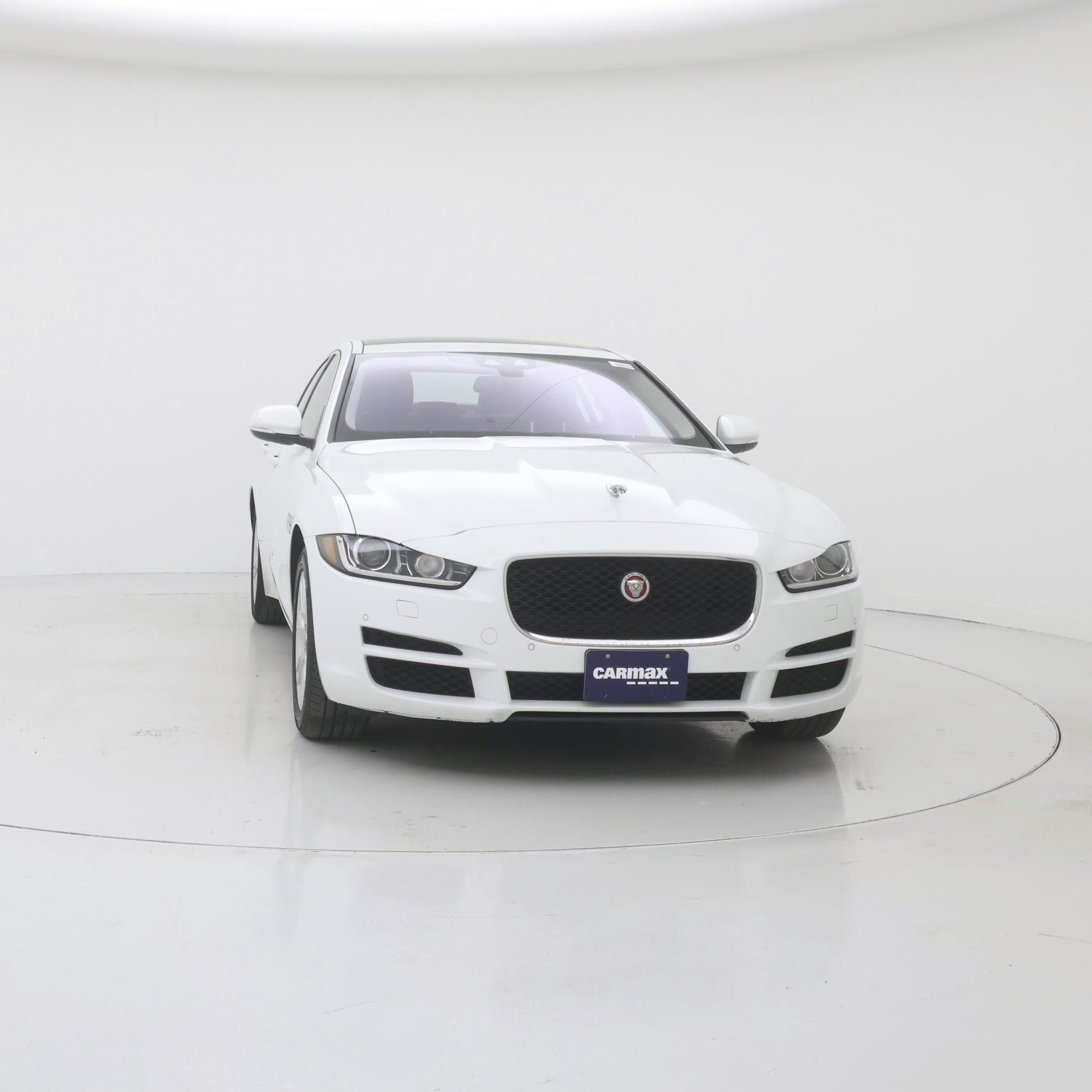 Thumbnail: 2018 Jaguar XE - 5