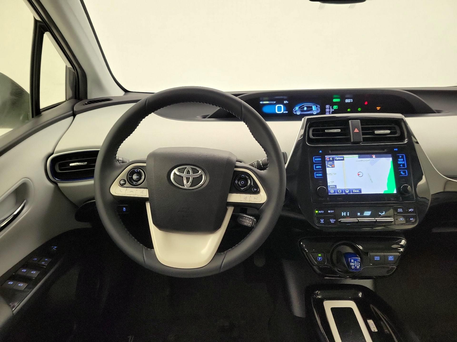 Thumbnail: 2016 Toyota Prius - 10