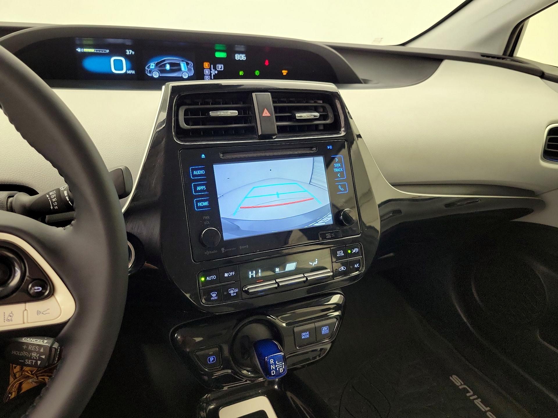 Thumbnail: 2016 Toyota Prius - 15