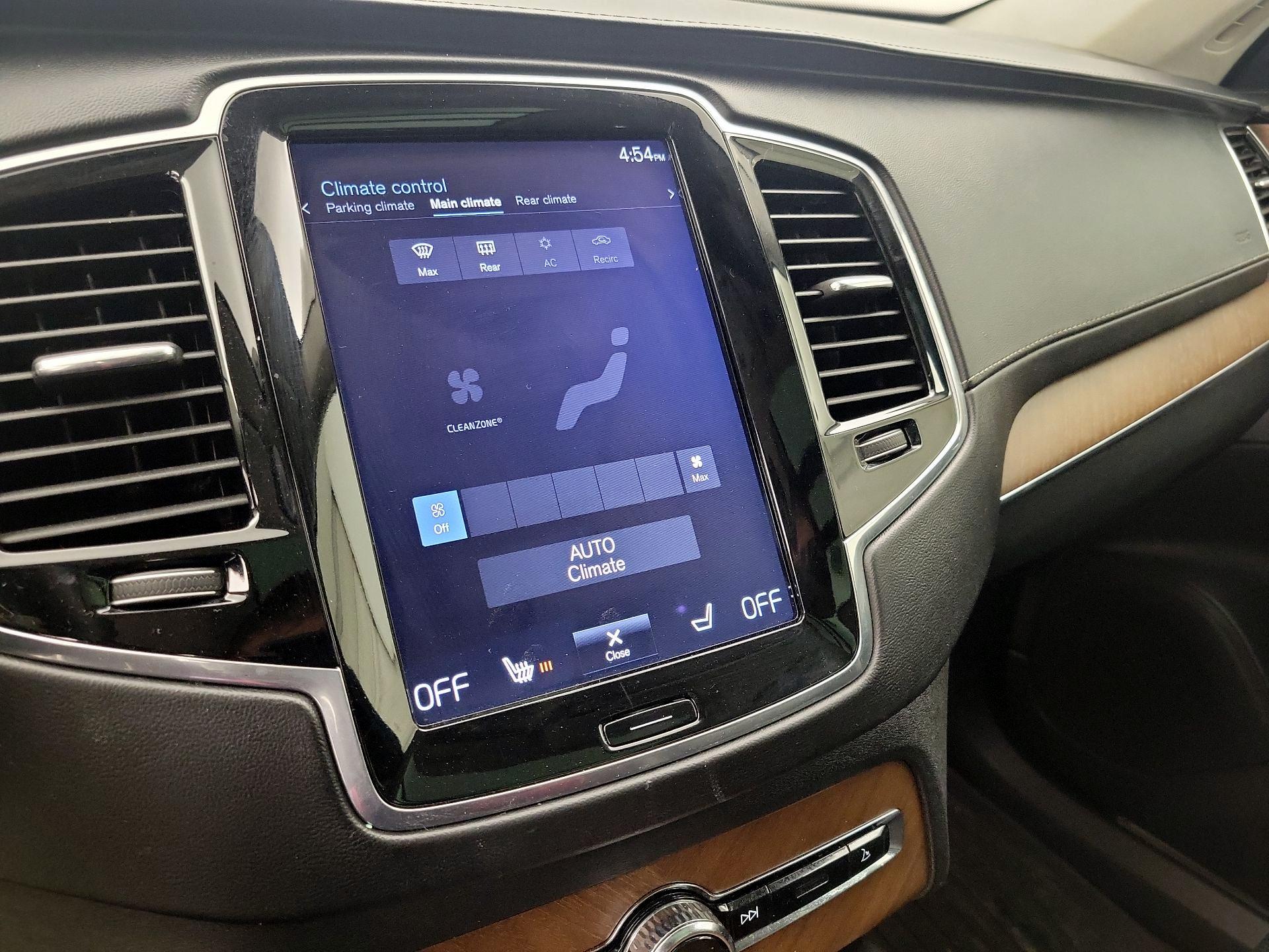 Thumbnail: 2017 Volvo XC90 - 17