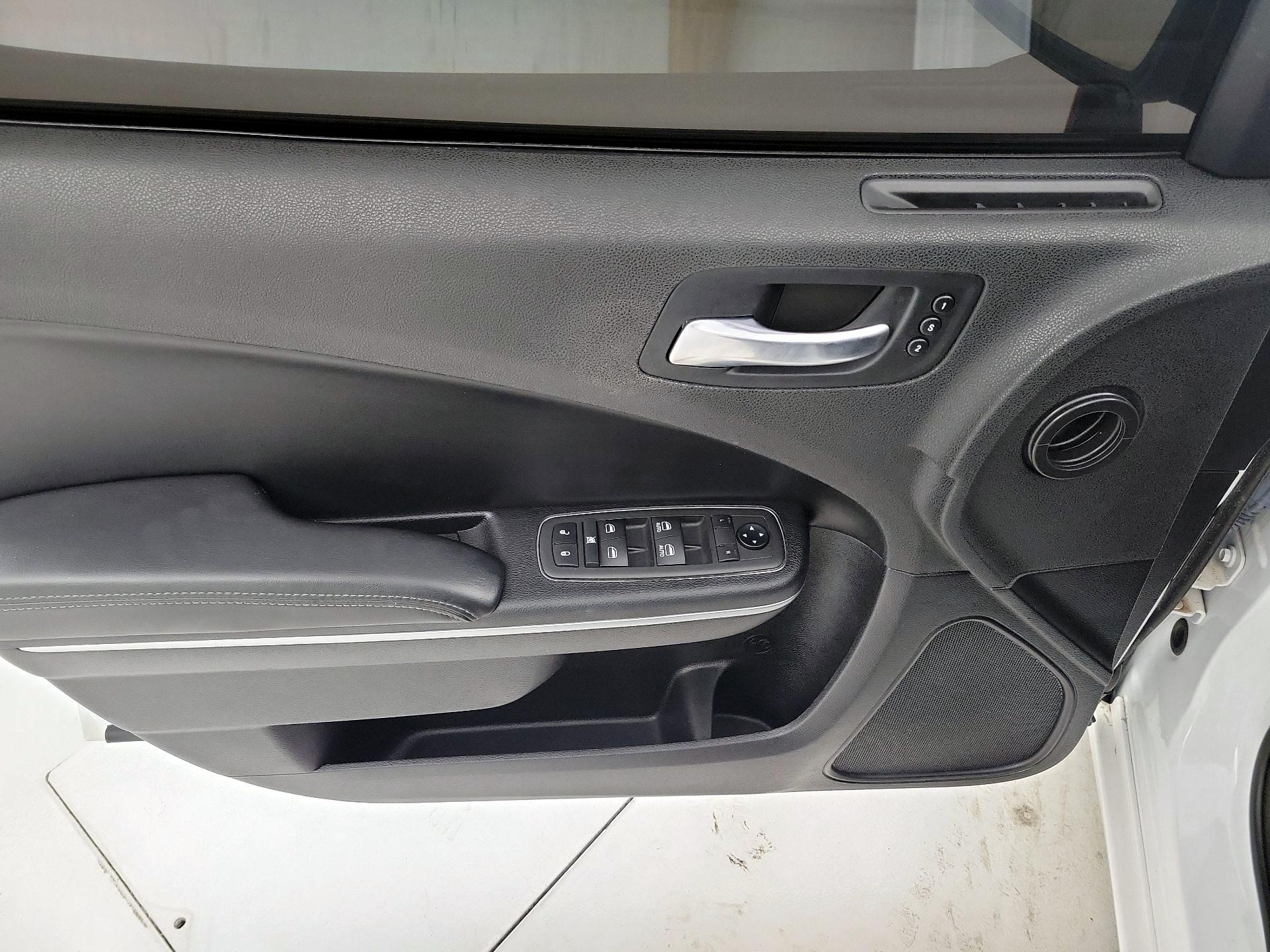 Thumbnail: 2021 Dodge Charger - 12