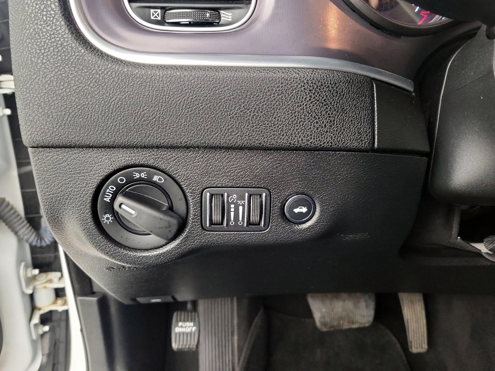 Thumbnail: 2021 Dodge Charger - 13