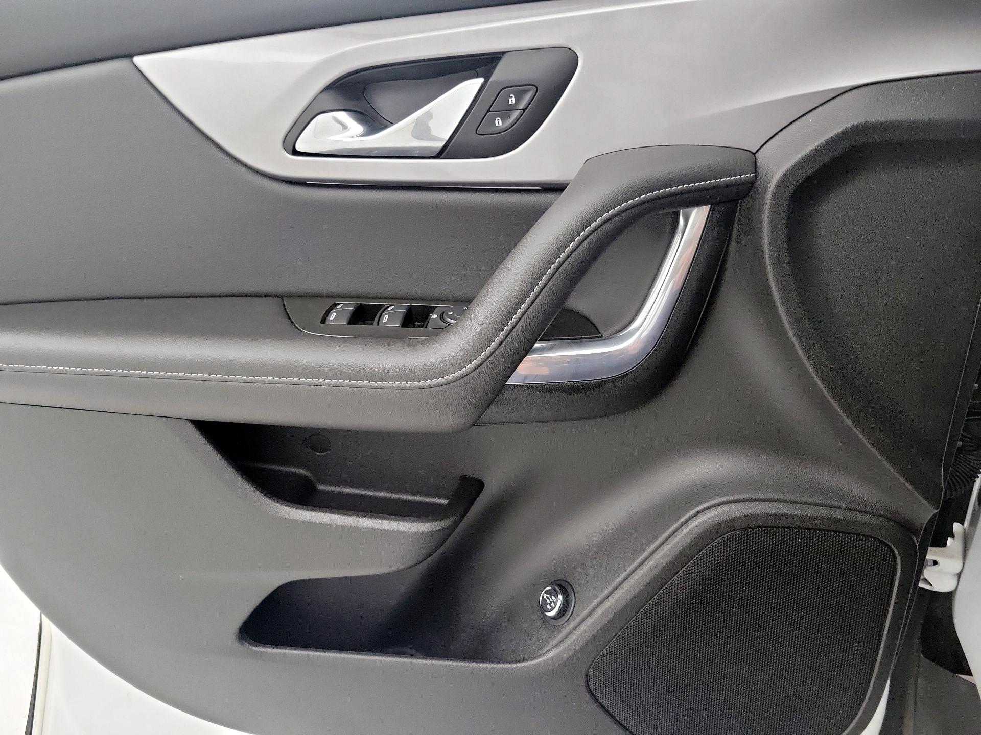 Thumbnail: 2024 Chevrolet Blazer - 12