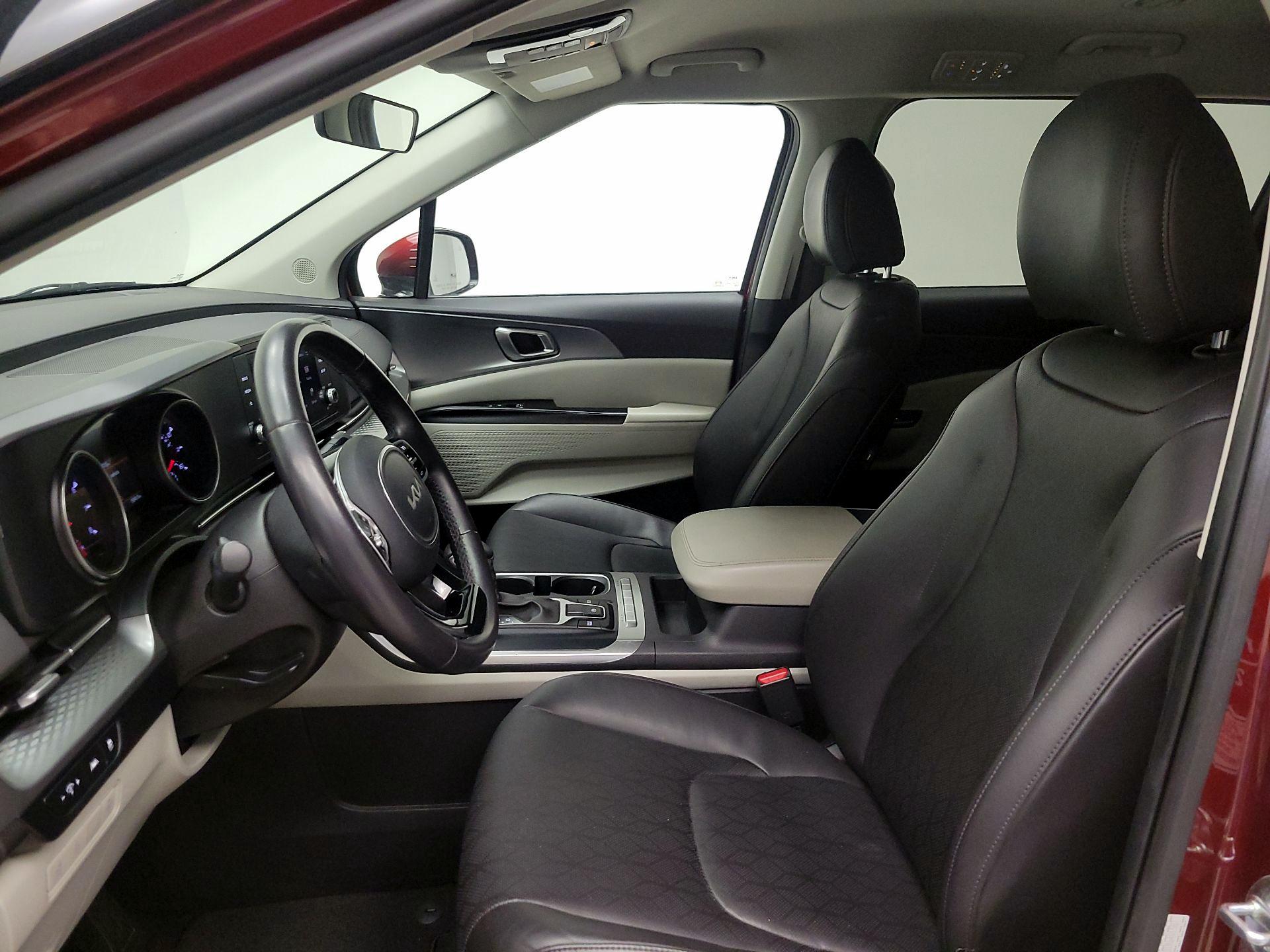 Thumbnail: 2024 Kia Carnival - 11