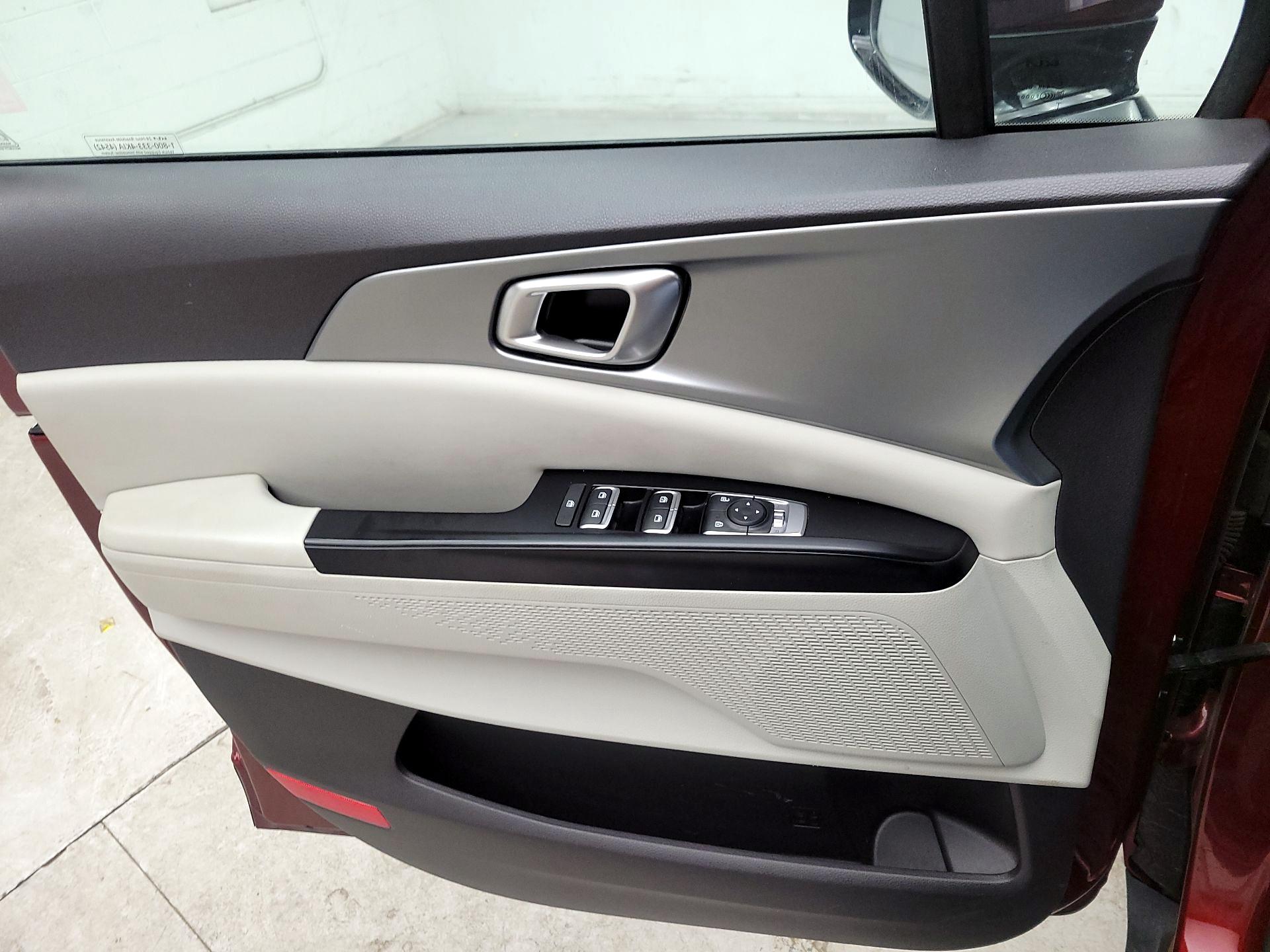 Thumbnail: 2024 Kia Carnival - 12