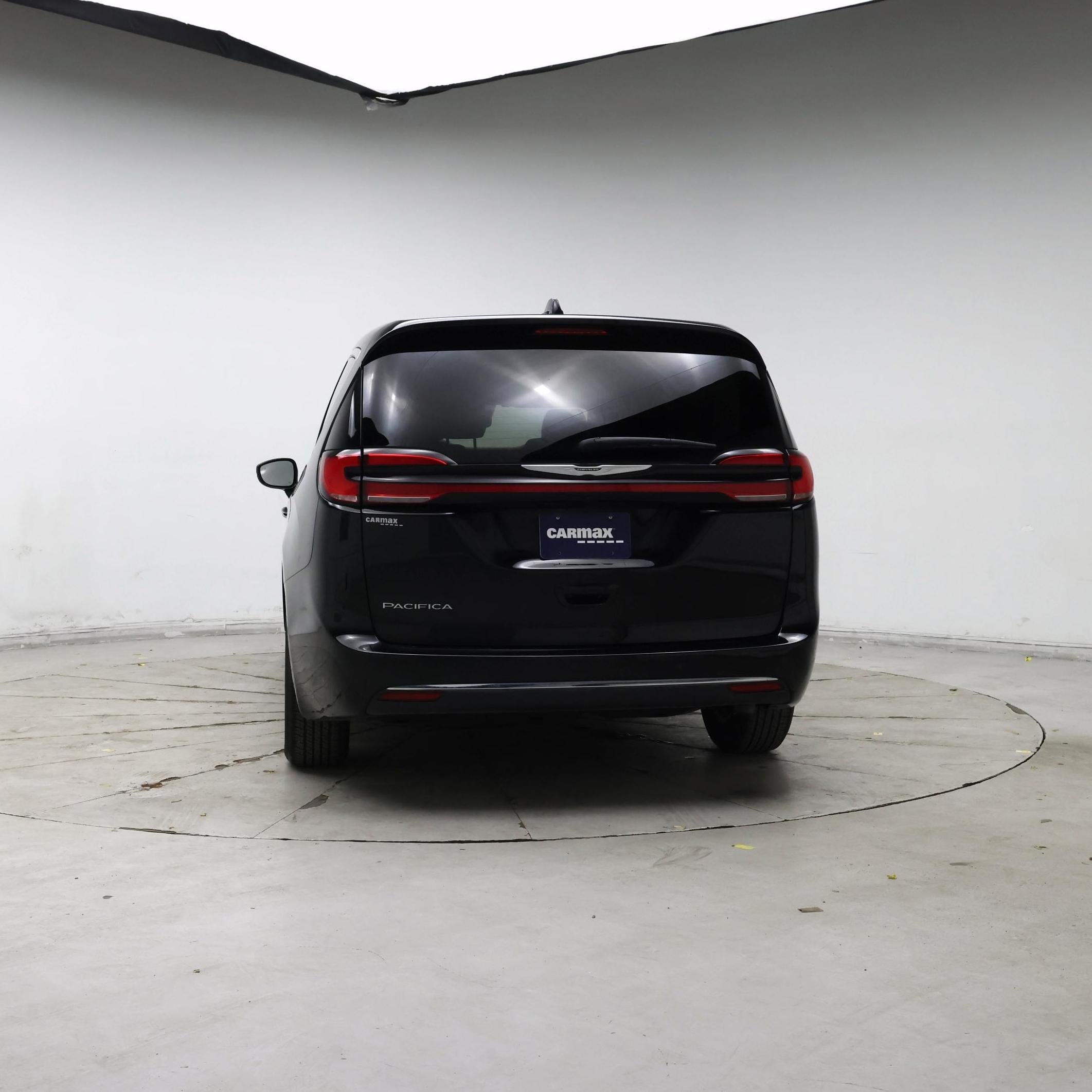 Thumbnail: 2024 Chrysler Pacifica - 6