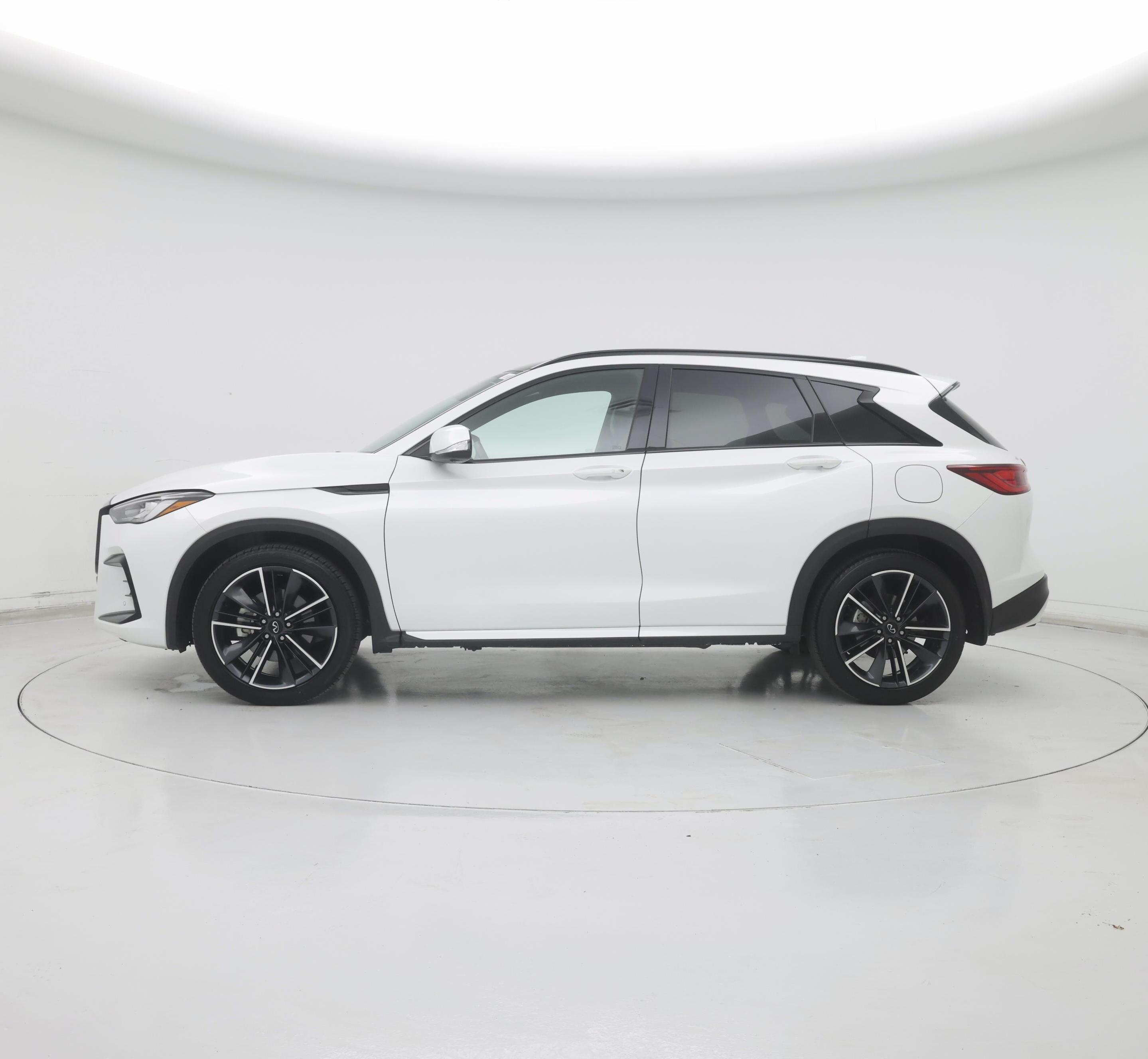 Thumbnail: 2023 INFINITI QX50 - 3