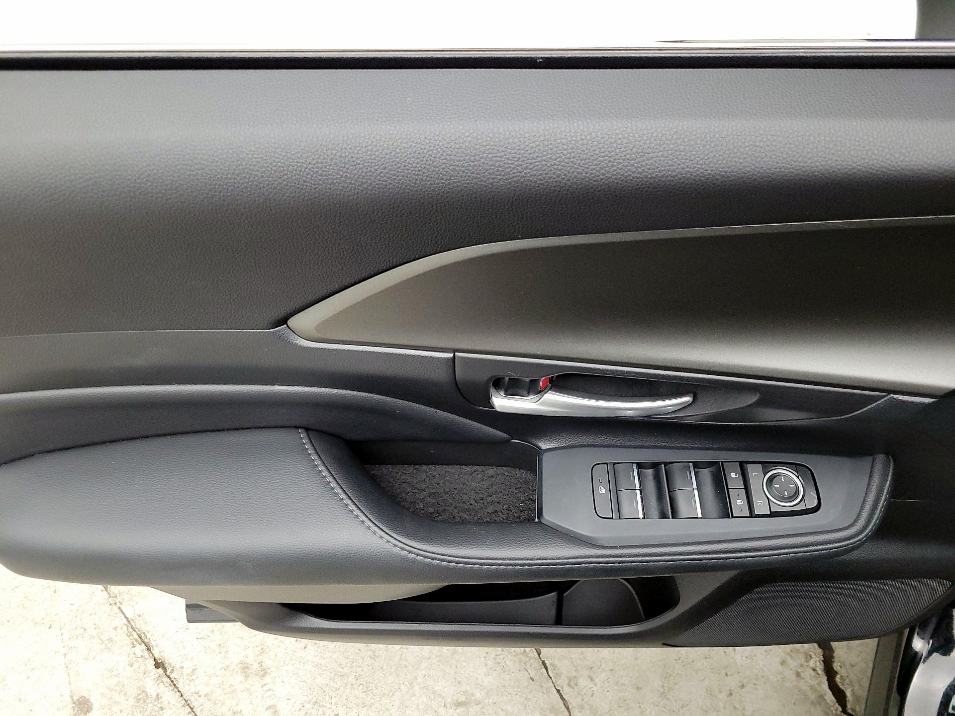 Thumbnail: 2025 Toyota Grand Highlander - 12