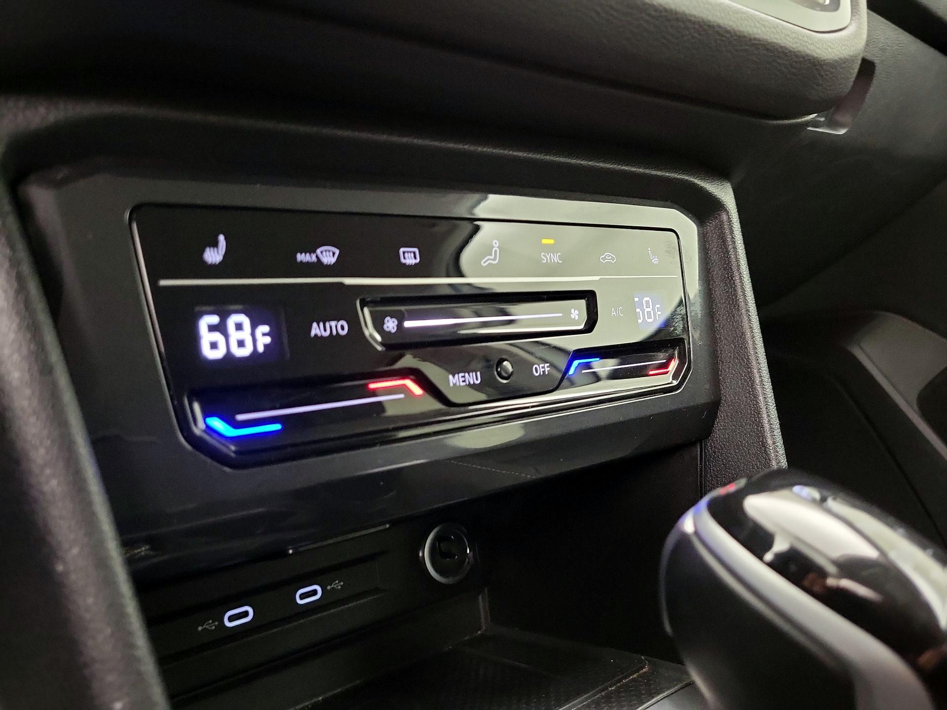 Thumbnail: 2024 Volkswagen Tiguan - 16