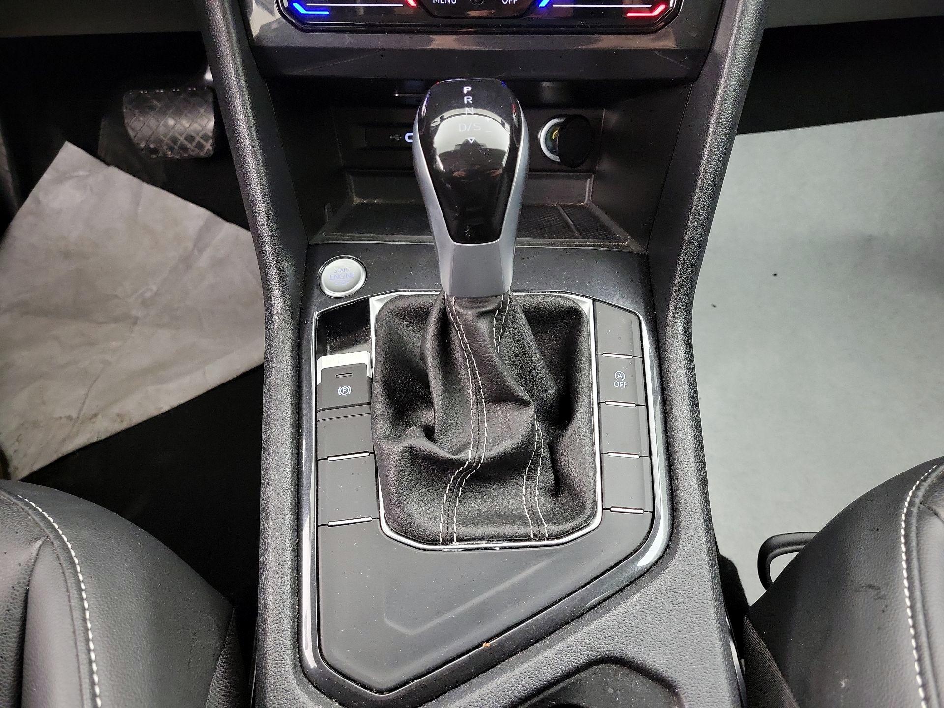 Thumbnail: 2024 Volkswagen Tiguan - 17