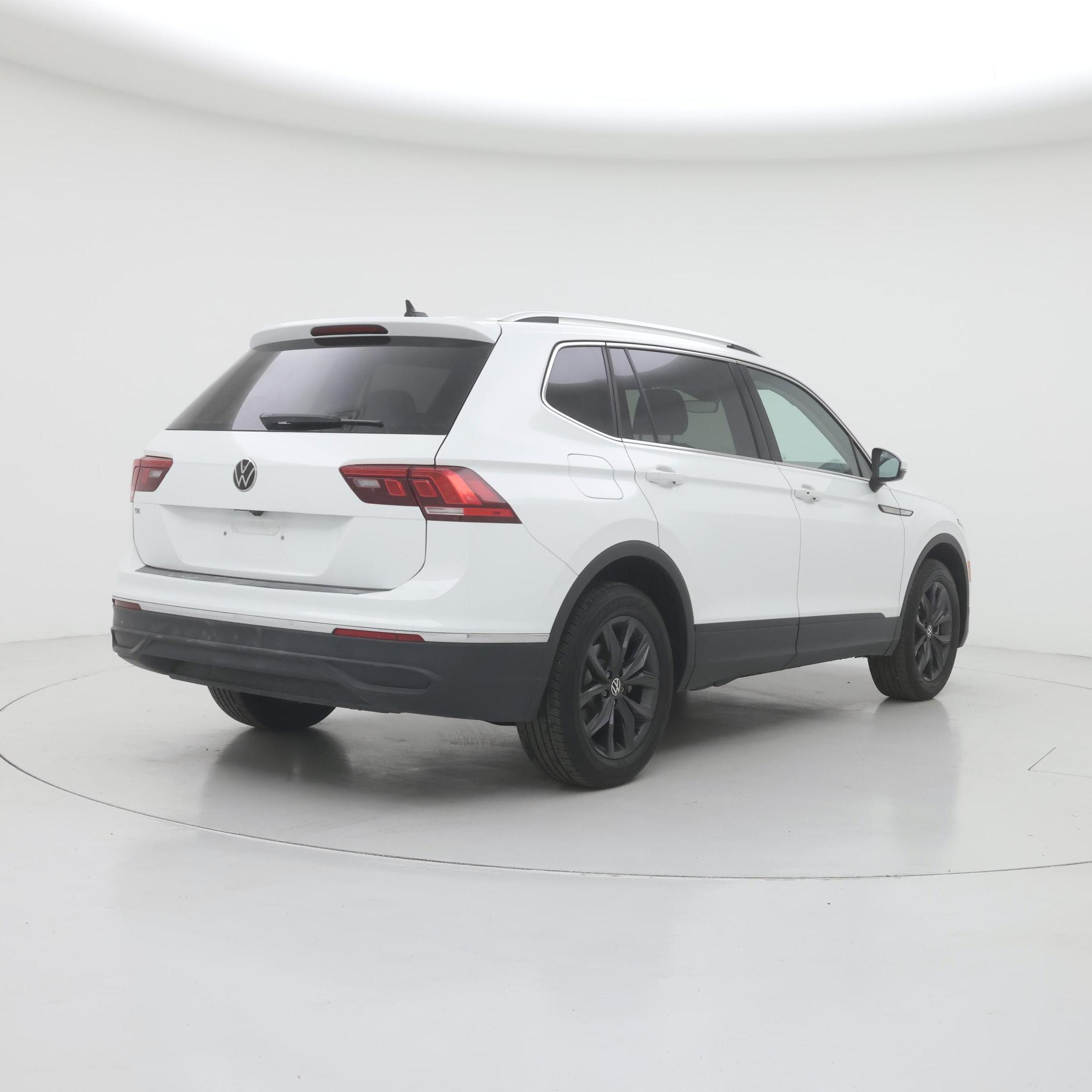 Thumbnail: 2024 Volkswagen Tiguan - 8