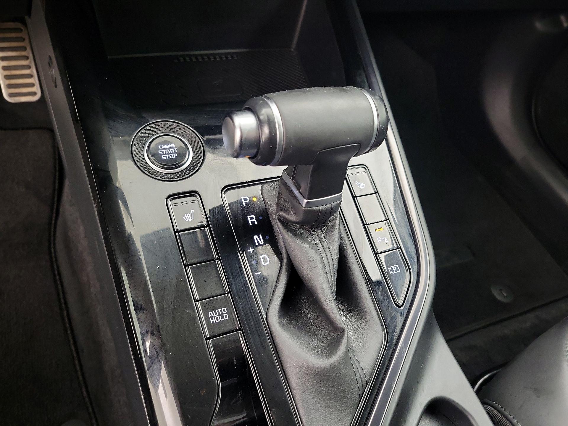 Thumbnail: 2023 Kia Niro - 18