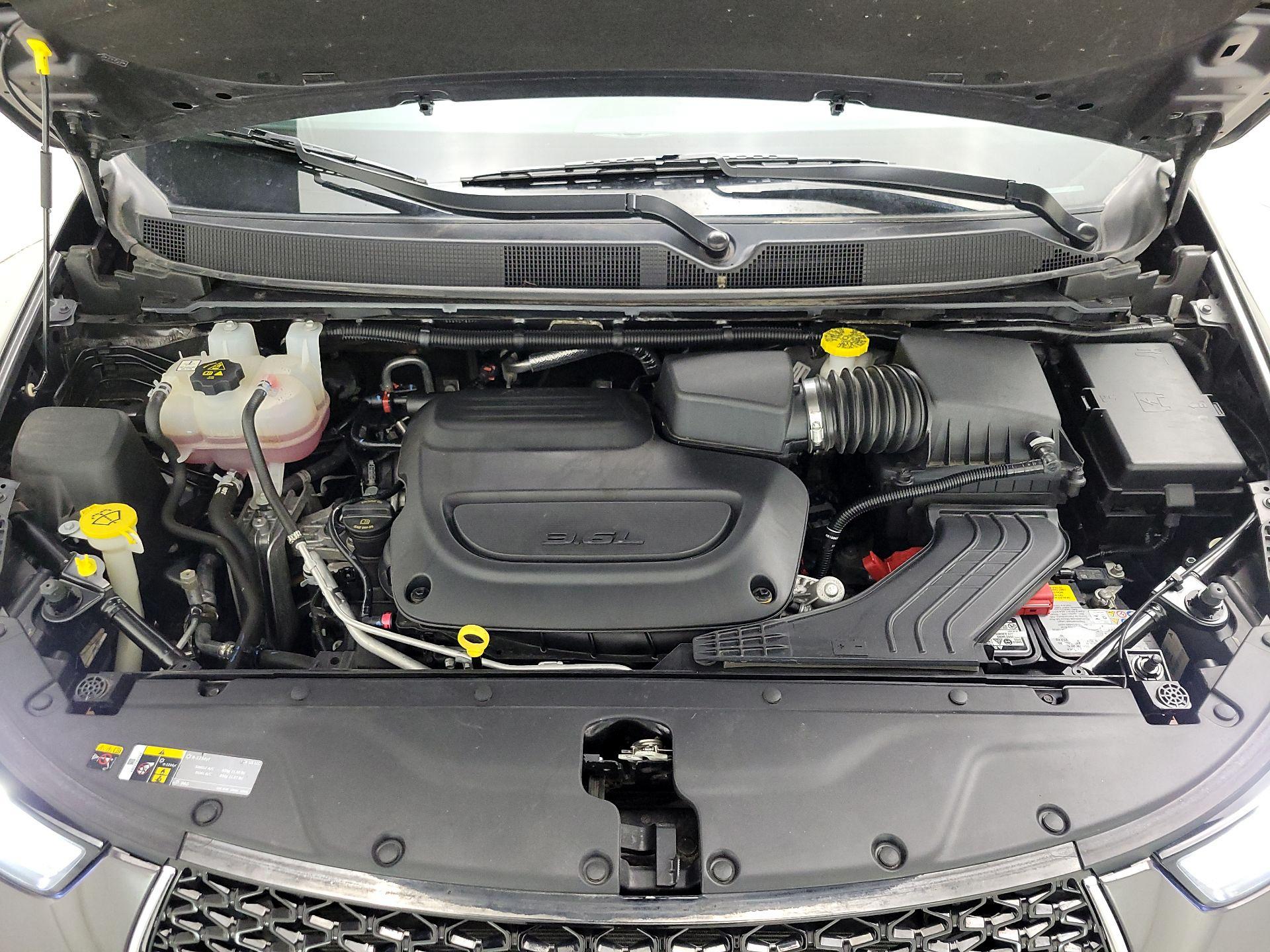 Thumbnail: 2023 Chrysler Pacifica - 14