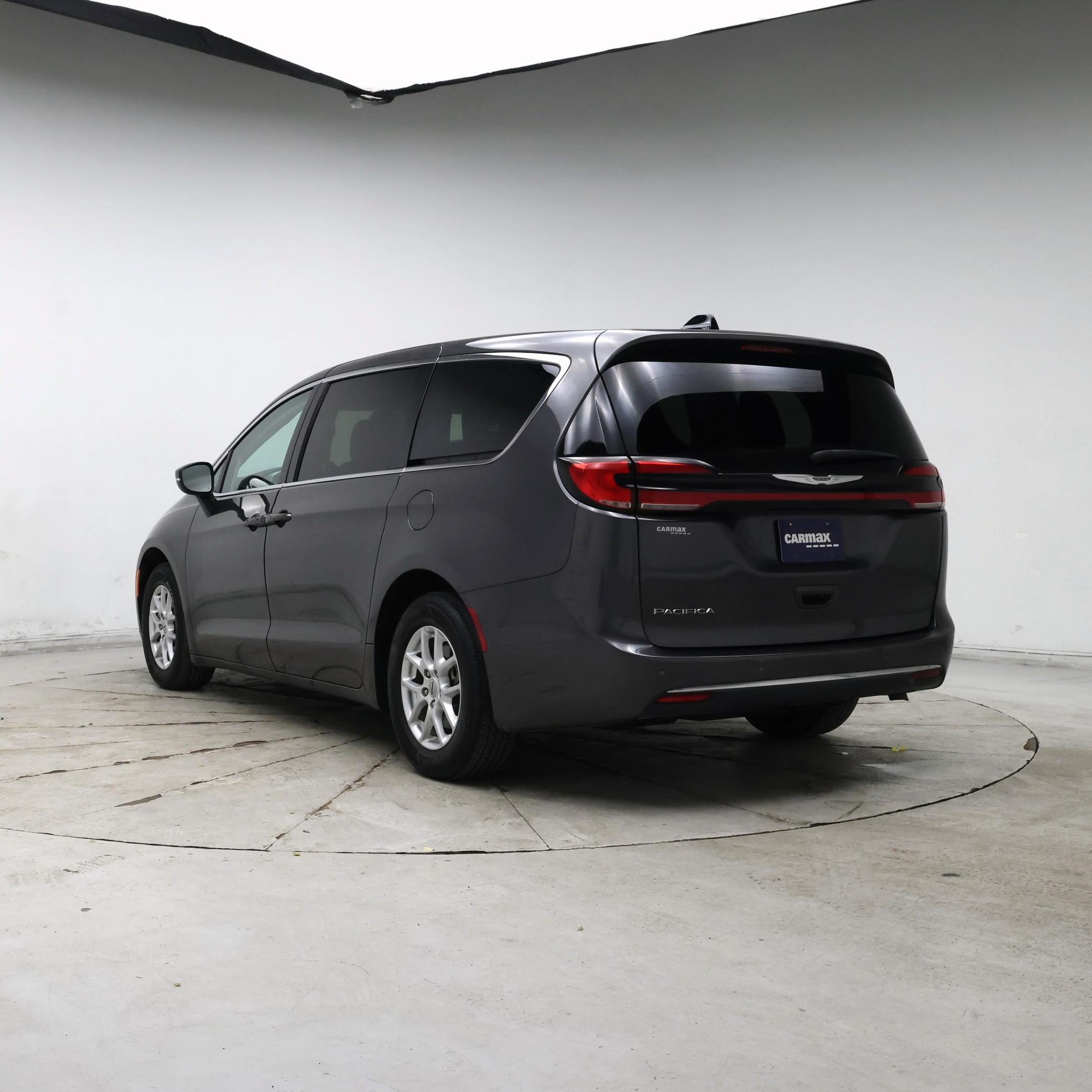 Thumbnail: 2023 Chrysler Pacifica - 2