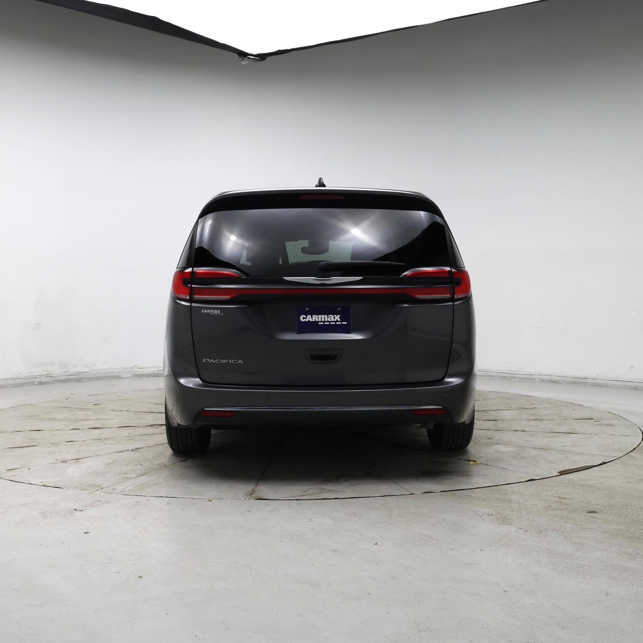 Thumbnail: 2023 Chrysler Pacifica - 6