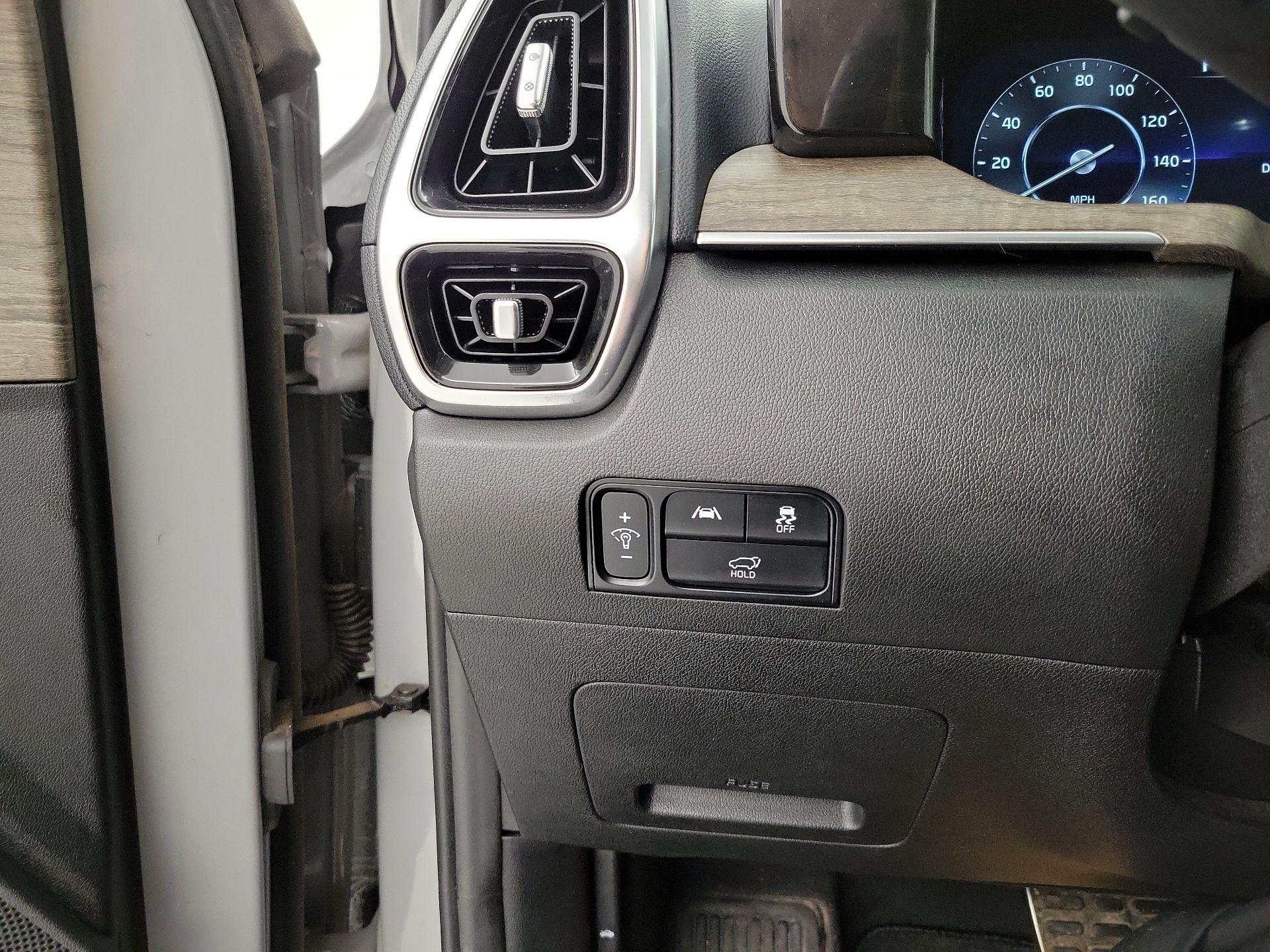 Thumbnail: 2023 Kia Sorento - 13