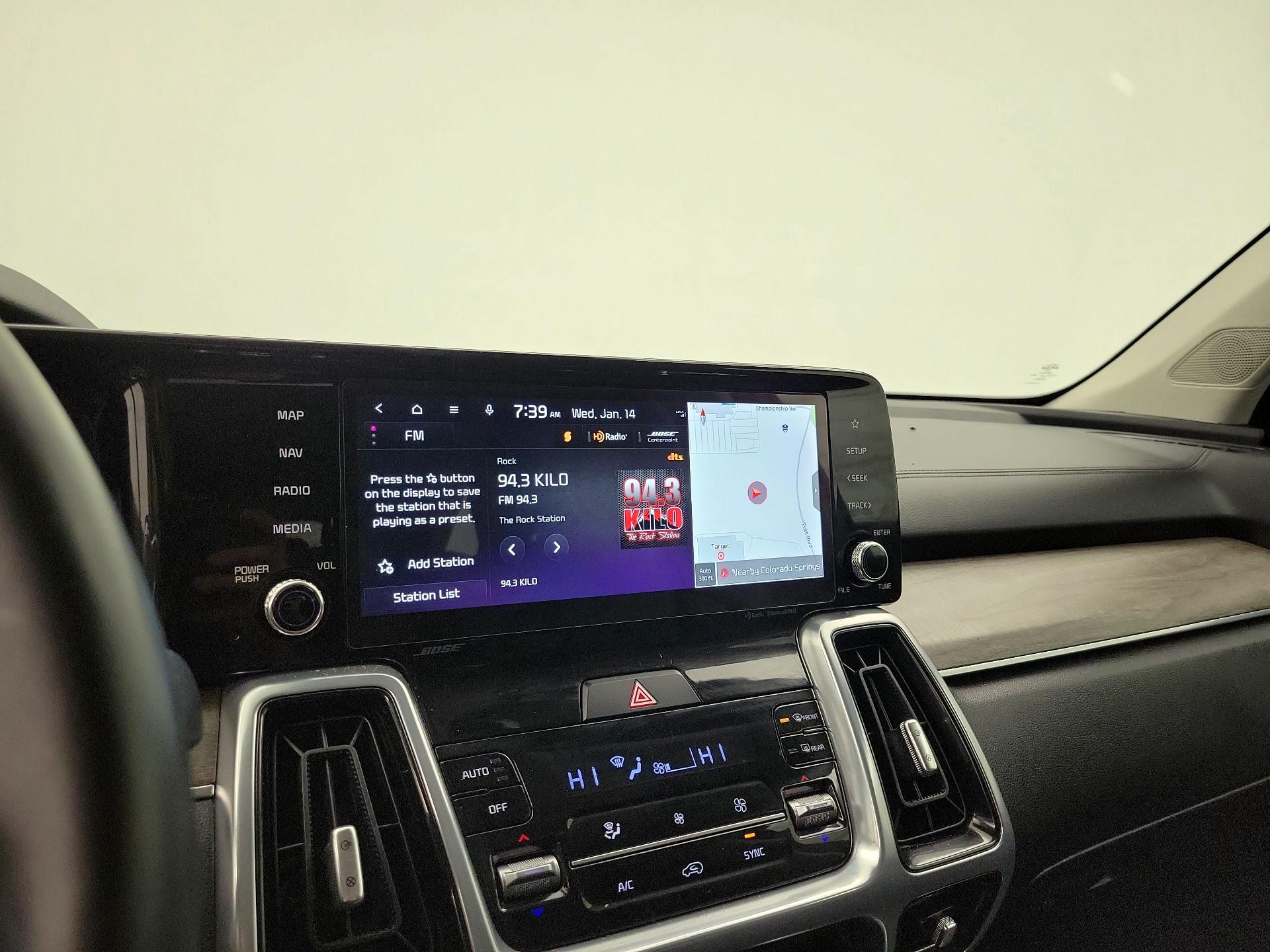 Thumbnail: 2023 Kia Sorento - 16