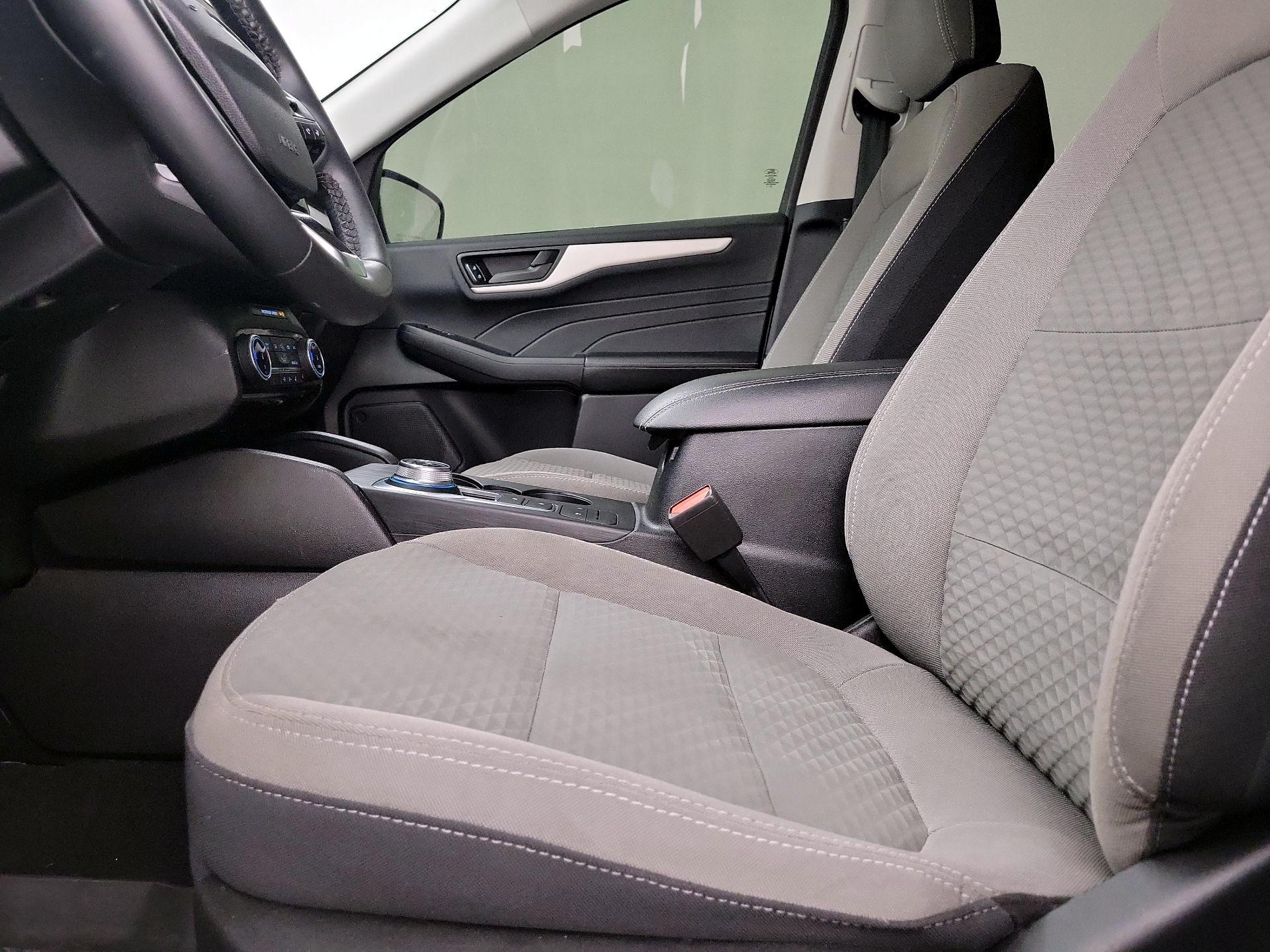 Thumbnail: 2022 Ford Escape - 11