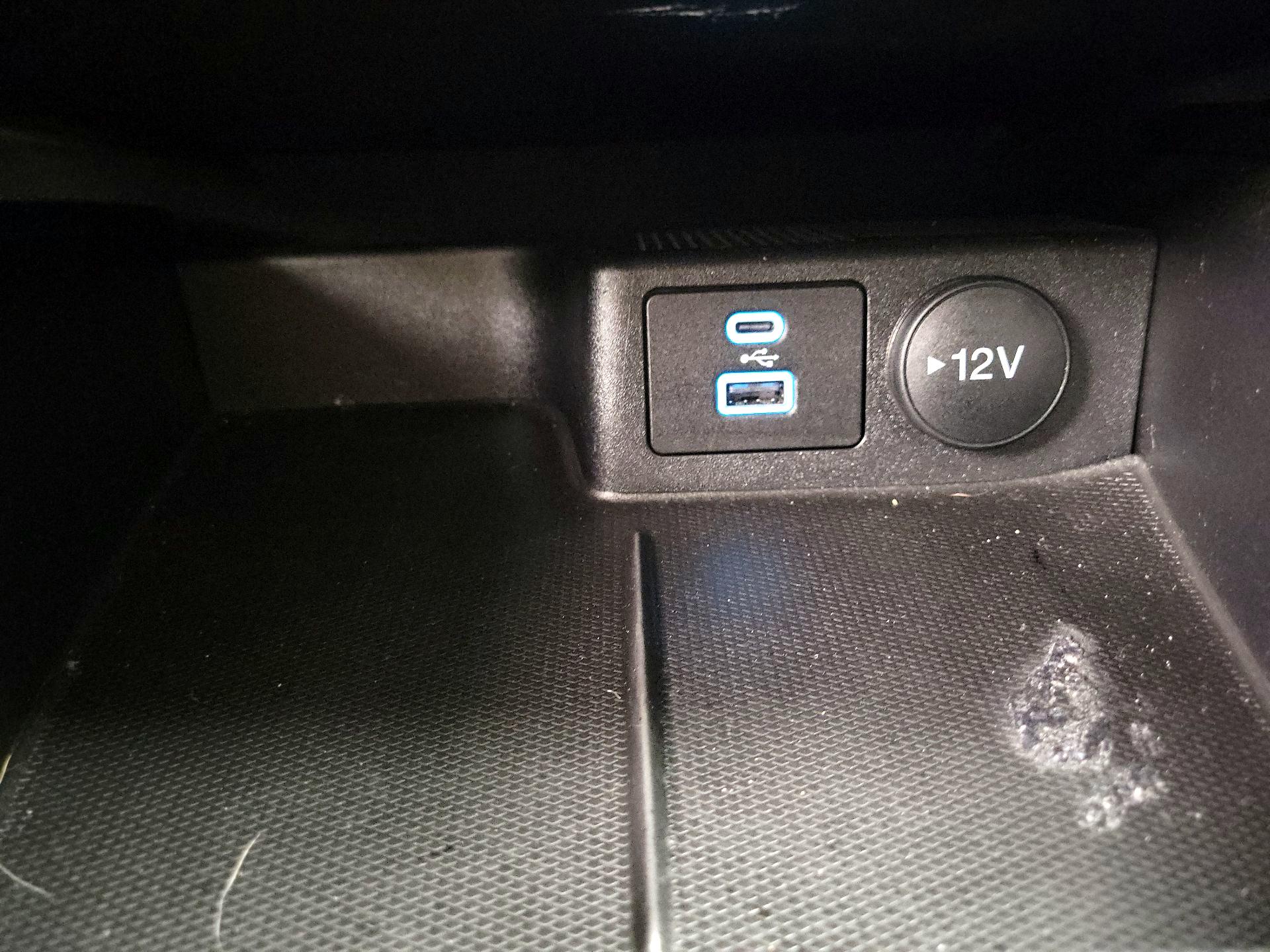 Thumbnail: 2022 Ford Escape - 18