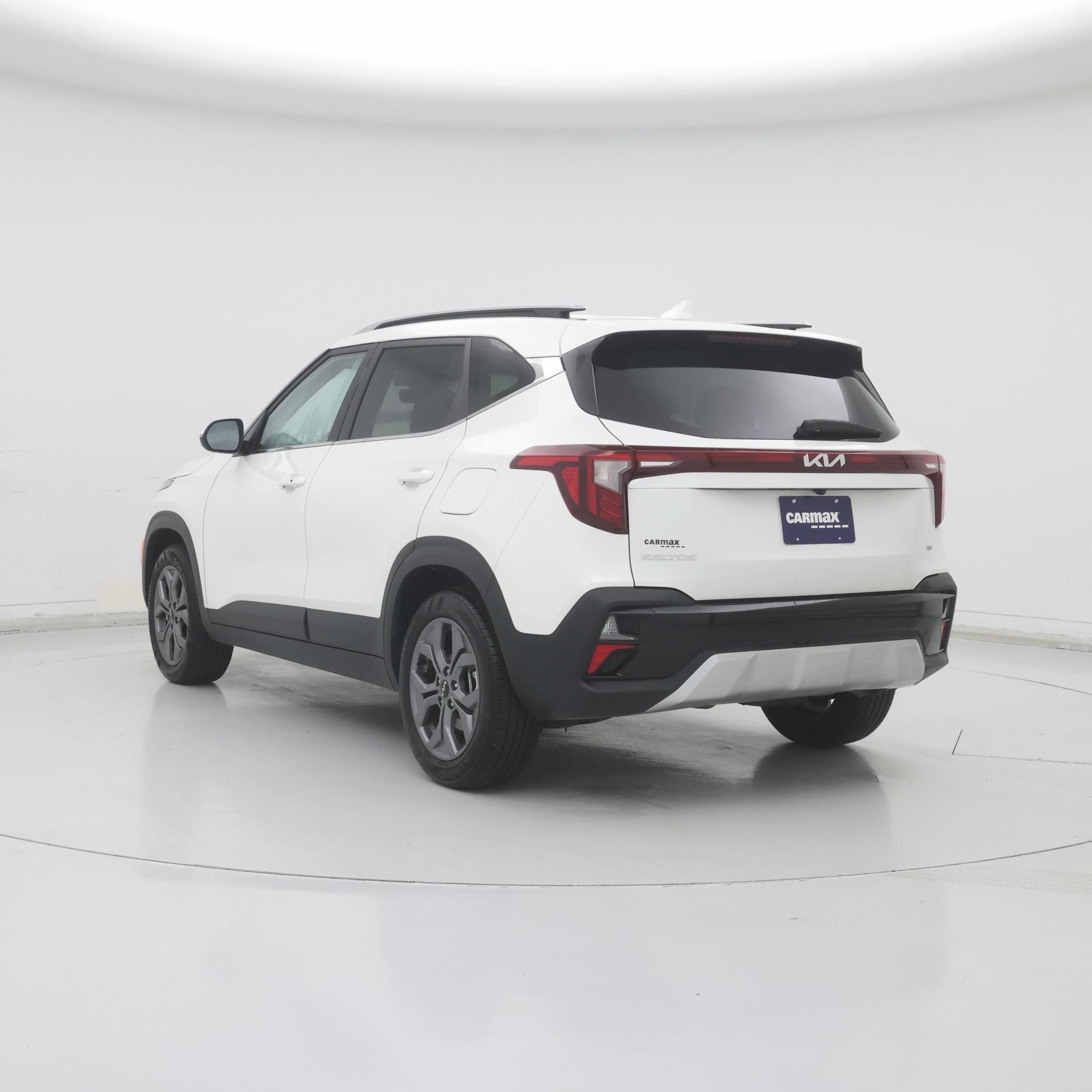 Thumbnail: 2024 Kia Seltos - 2