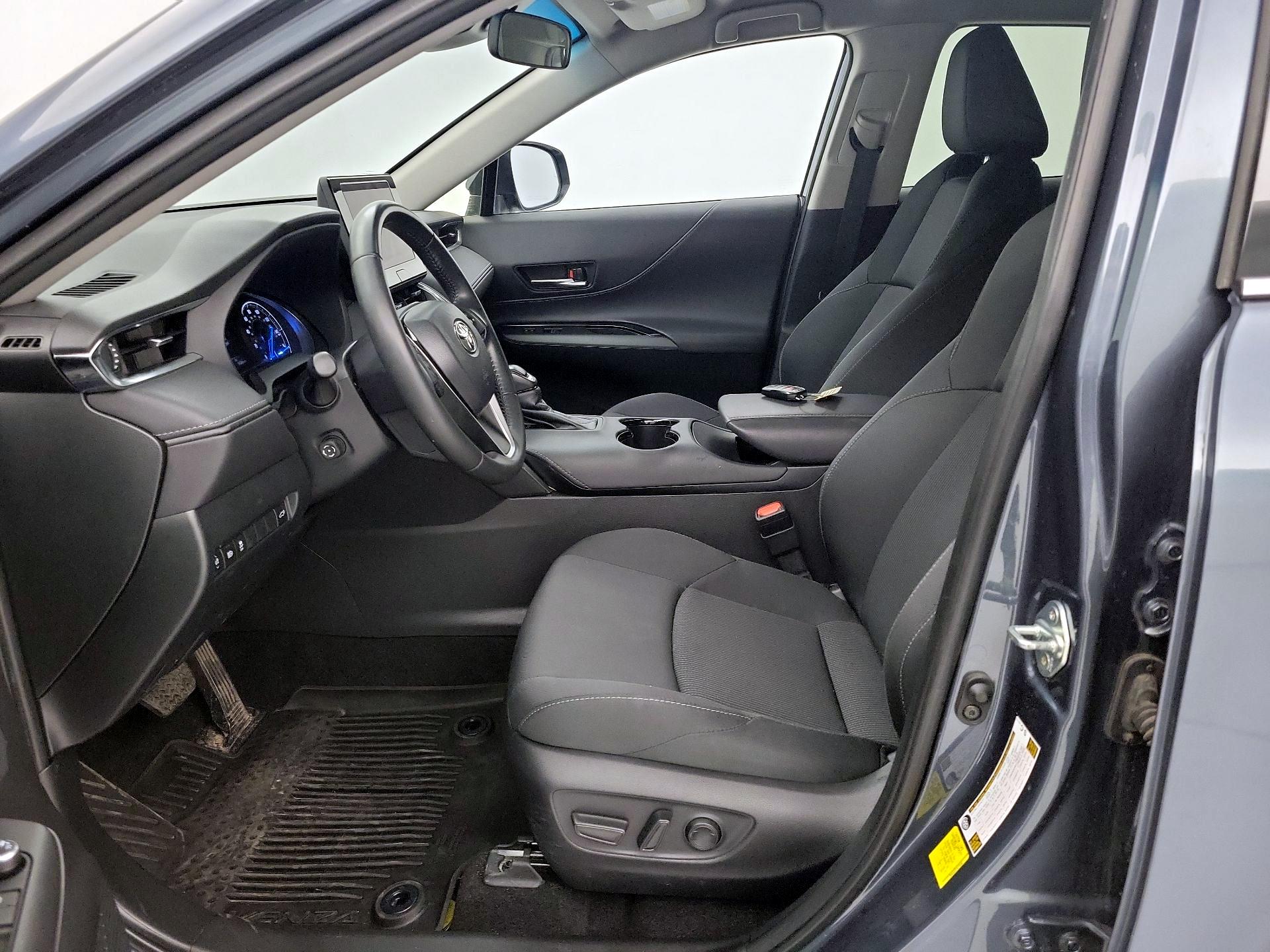 Thumbnail: 2024 Toyota Venza - 11