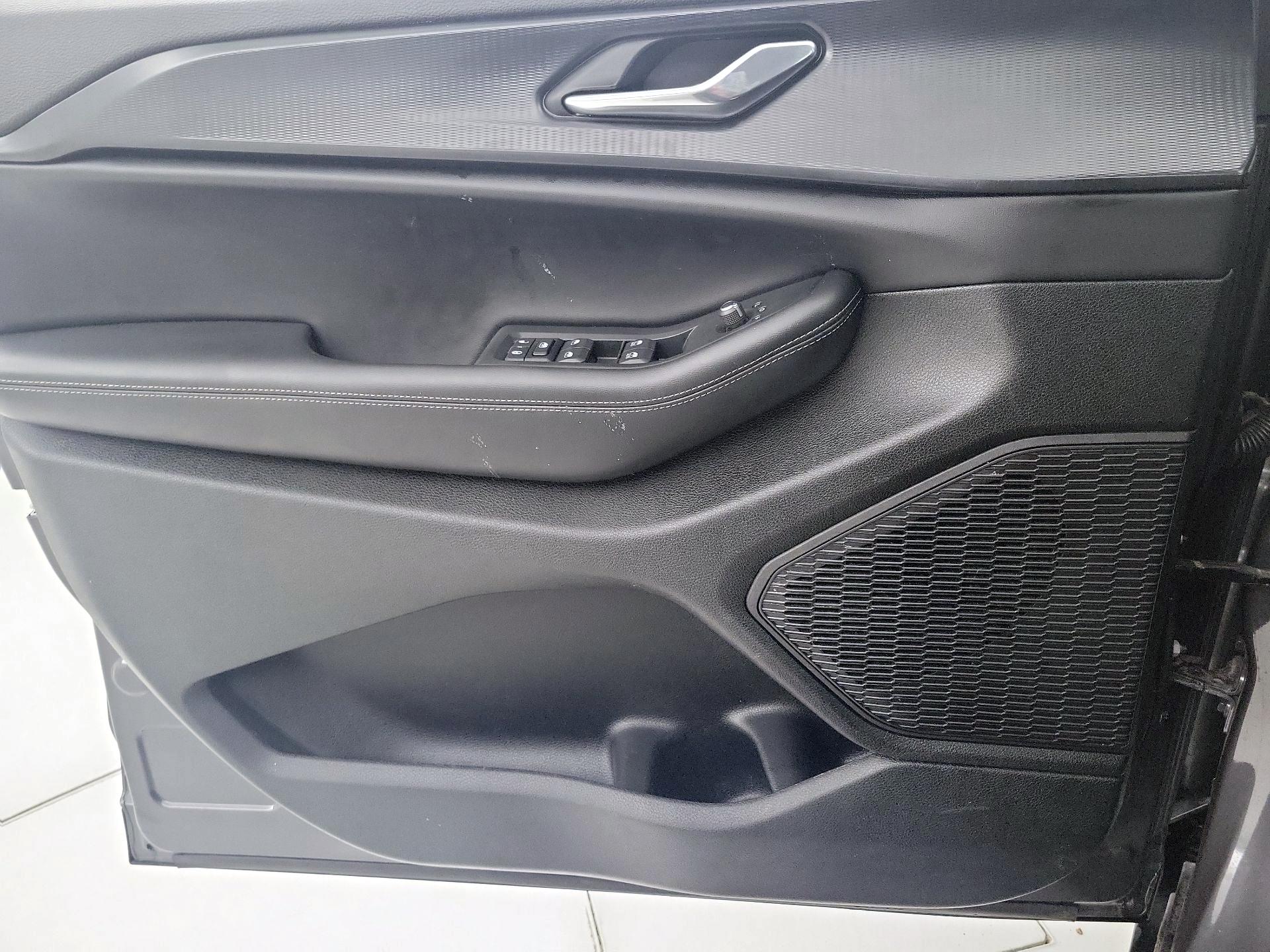 Thumbnail: 2025 Jeep Grand Cherokee L - 12