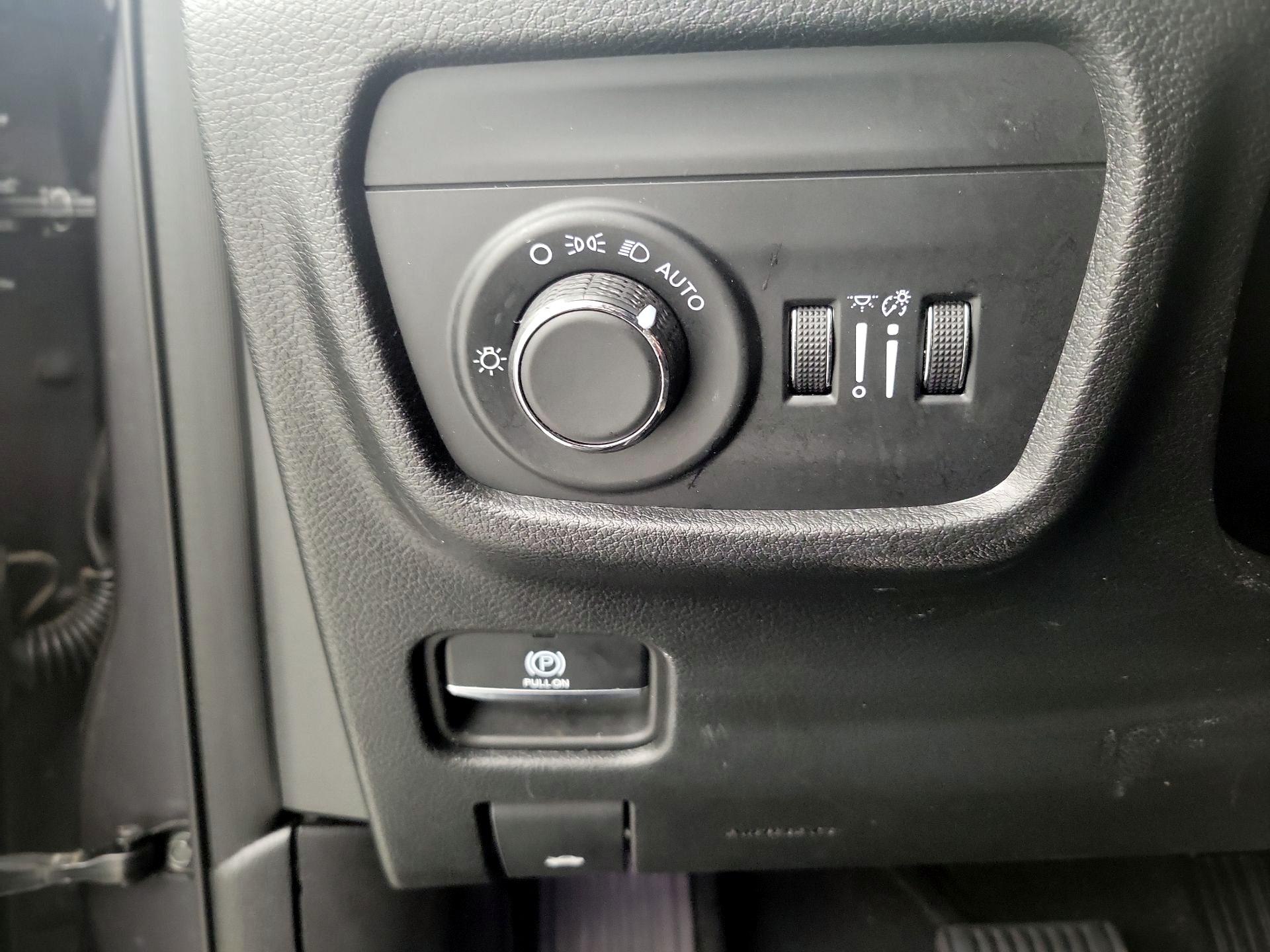 Thumbnail: 2025 Jeep Grand Cherokee L - 13