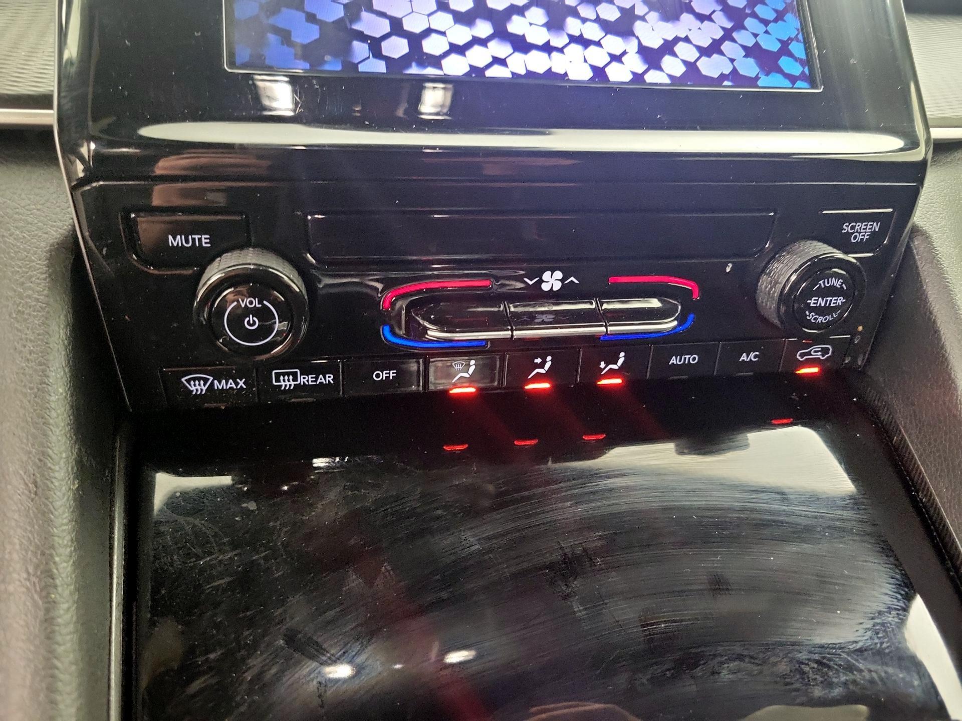 Thumbnail: 2025 Jeep Grand Cherokee L - 16