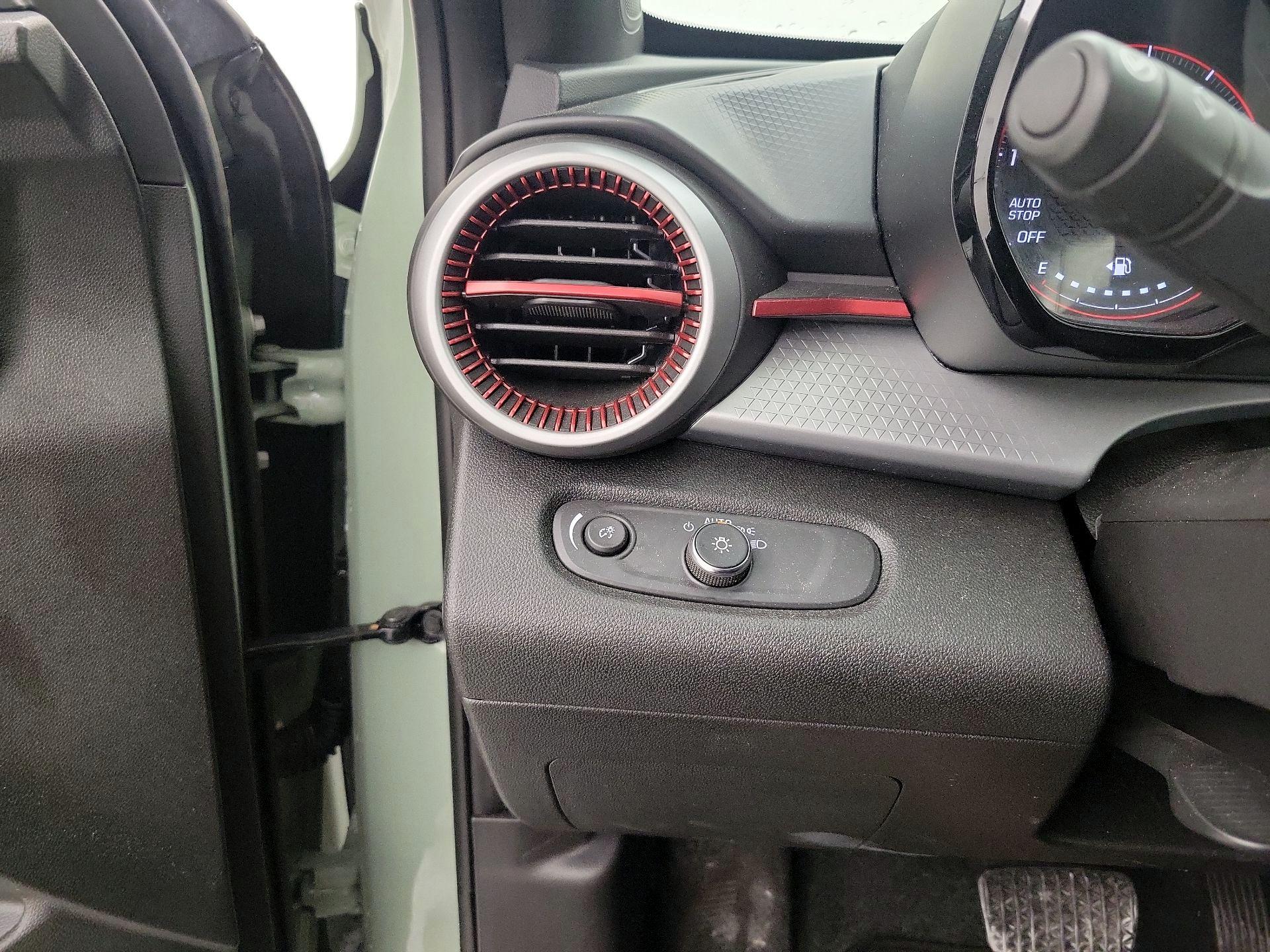 Thumbnail: 2024 Chevrolet Trax - 13