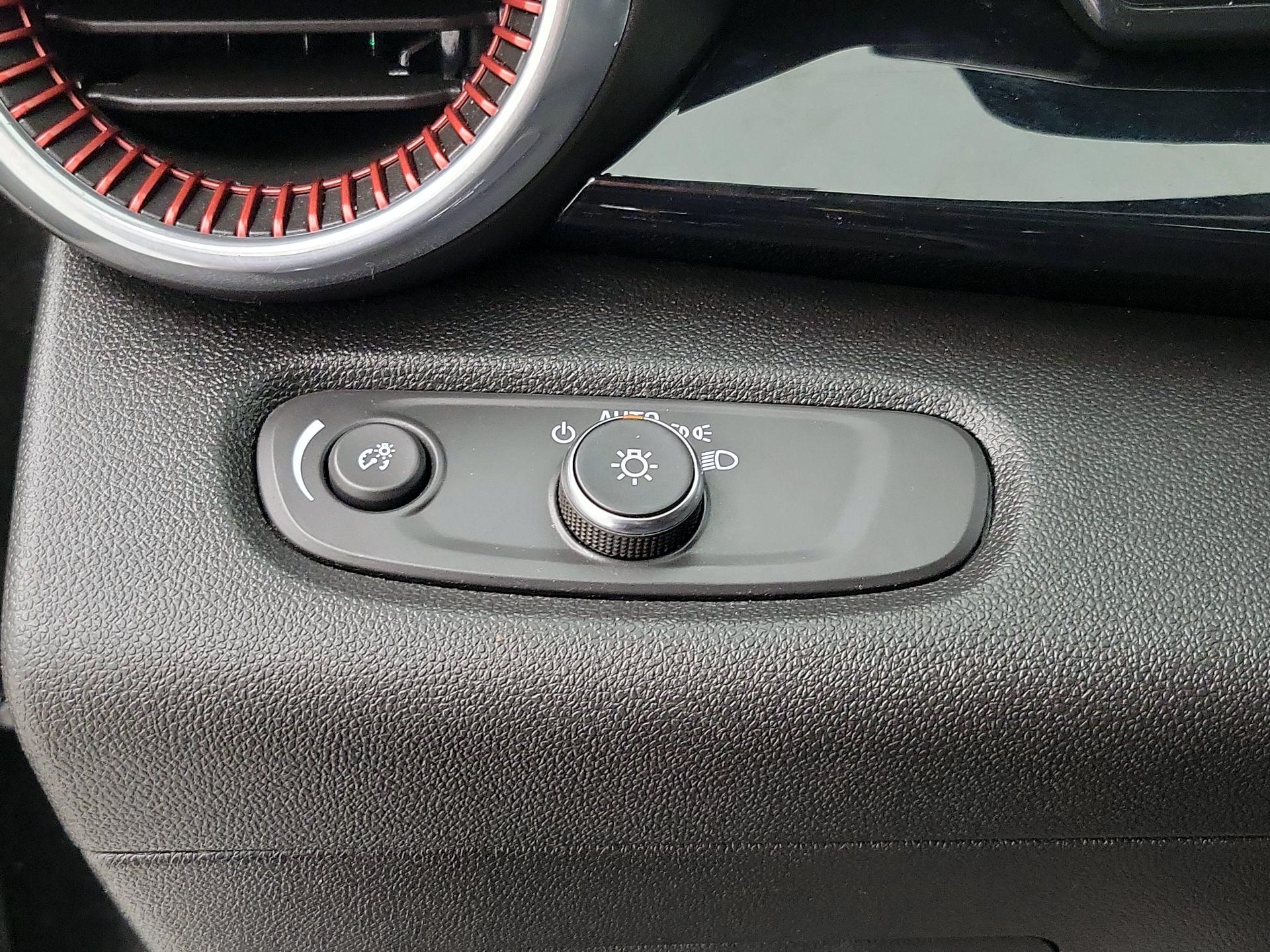 Thumbnail: 2025 Chevrolet Trax - 13