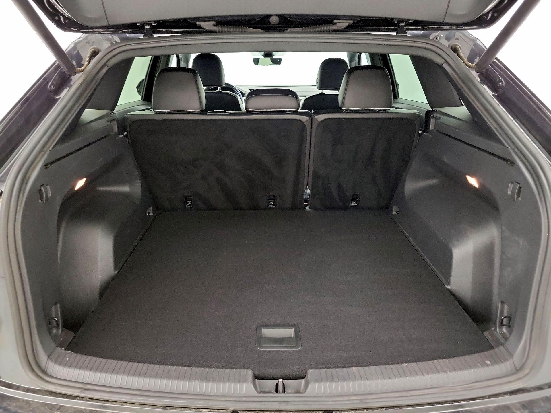 Thumbnail: 2022 Volkswagen Atlas - 20