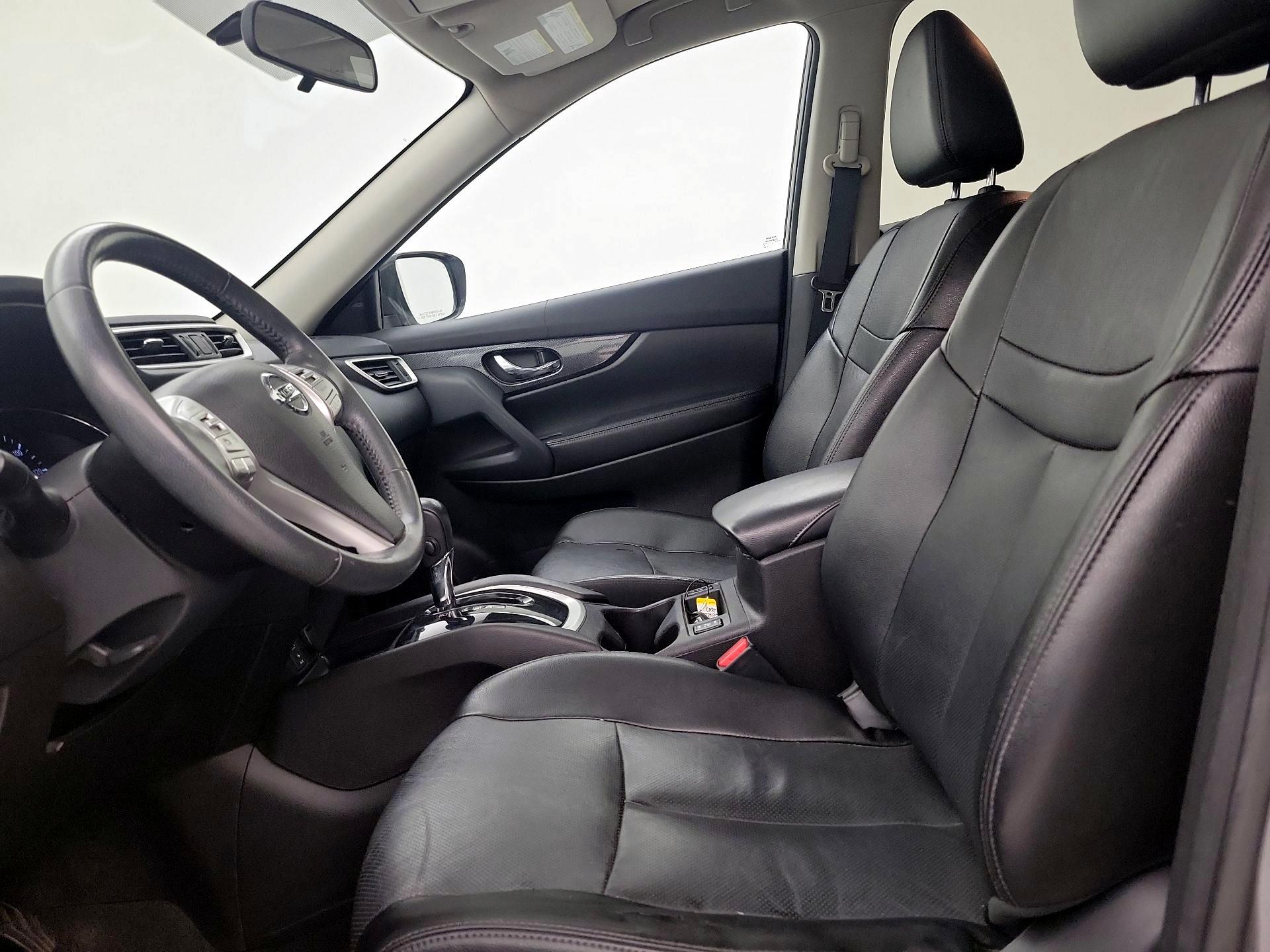 Thumbnail: 2015 Nissan Rogue - 11