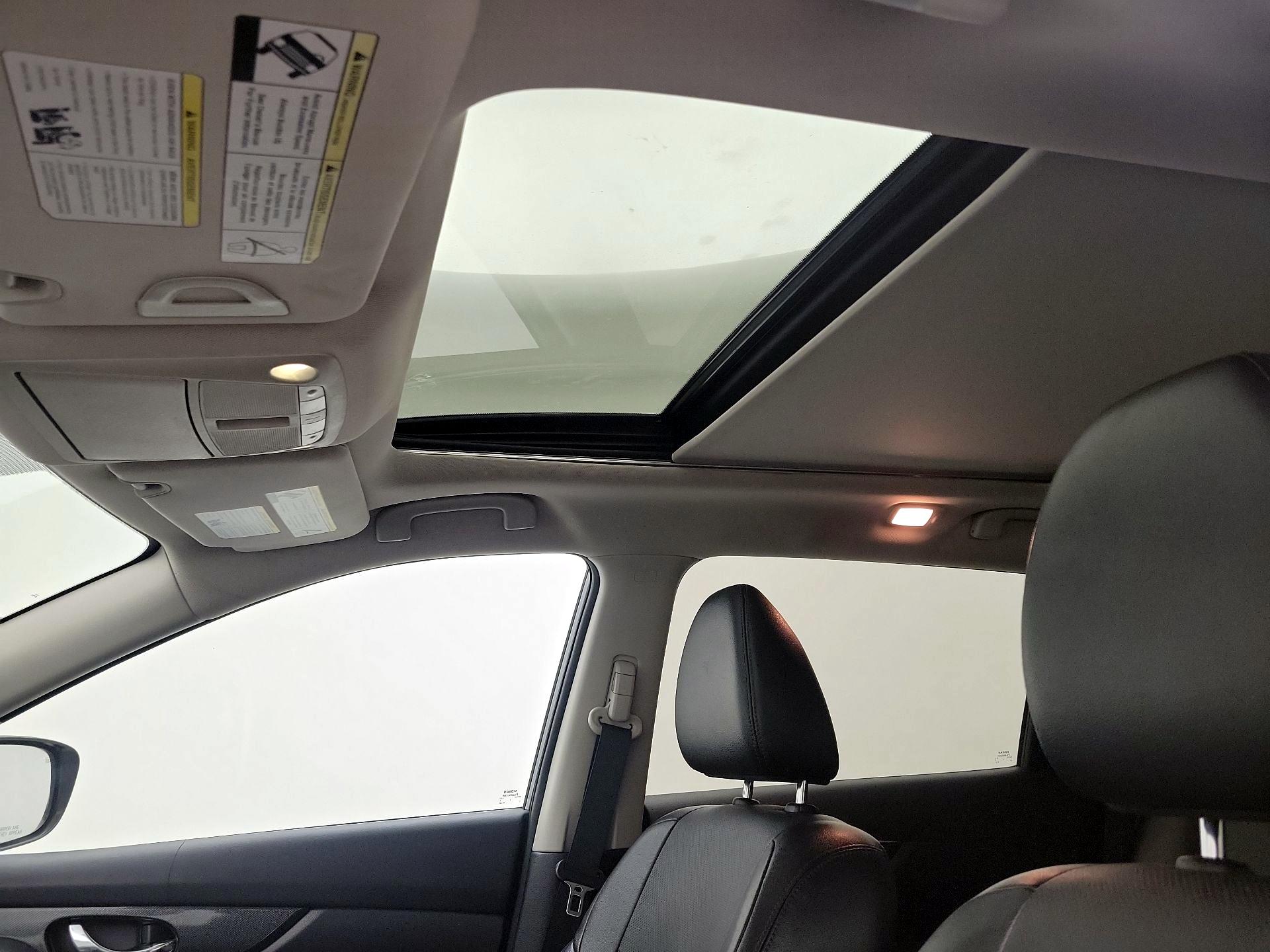 Thumbnail: 2015 Nissan Rogue - 20