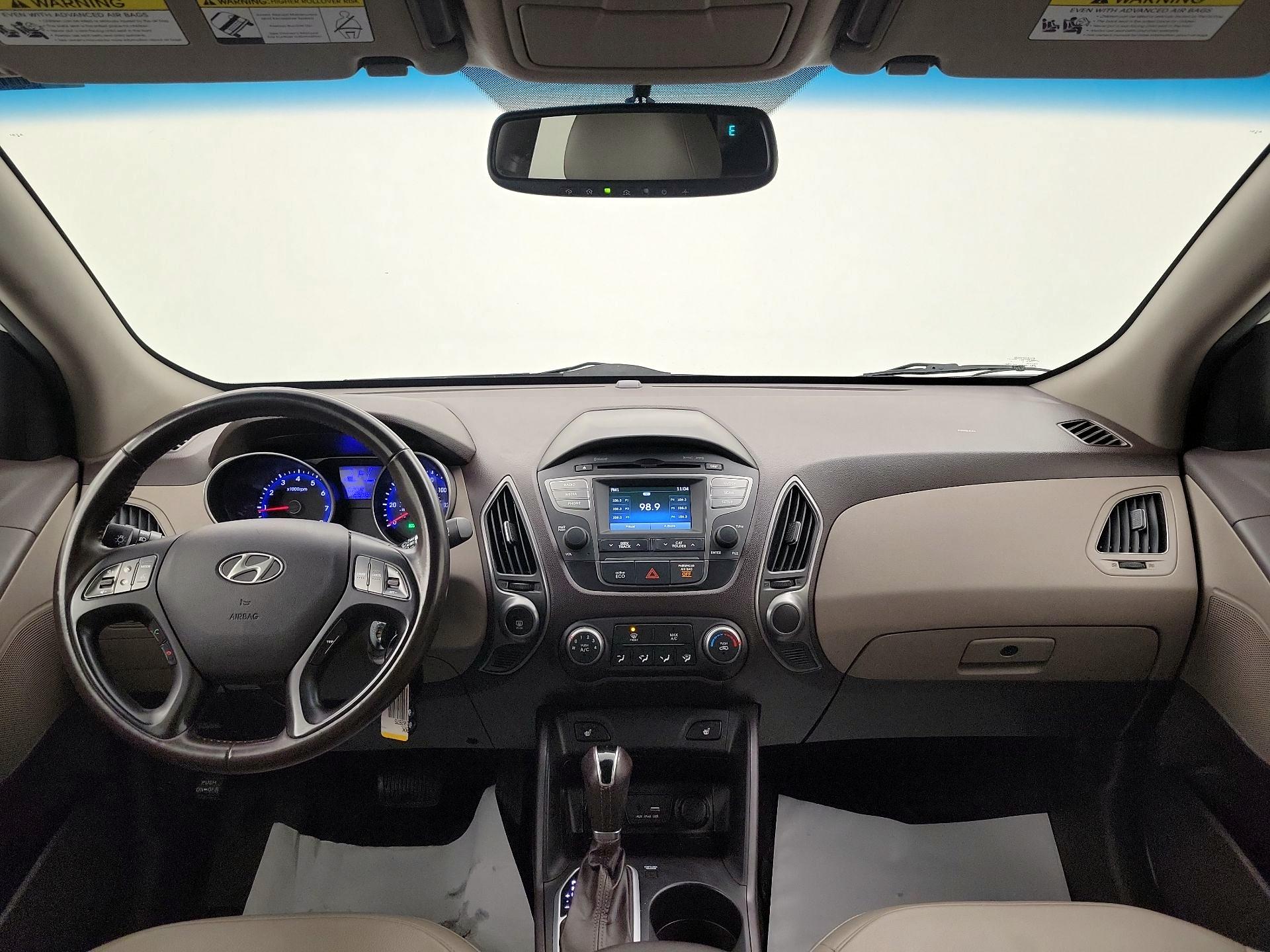 Thumbnail: 2015 Hyundai Tucson - 9