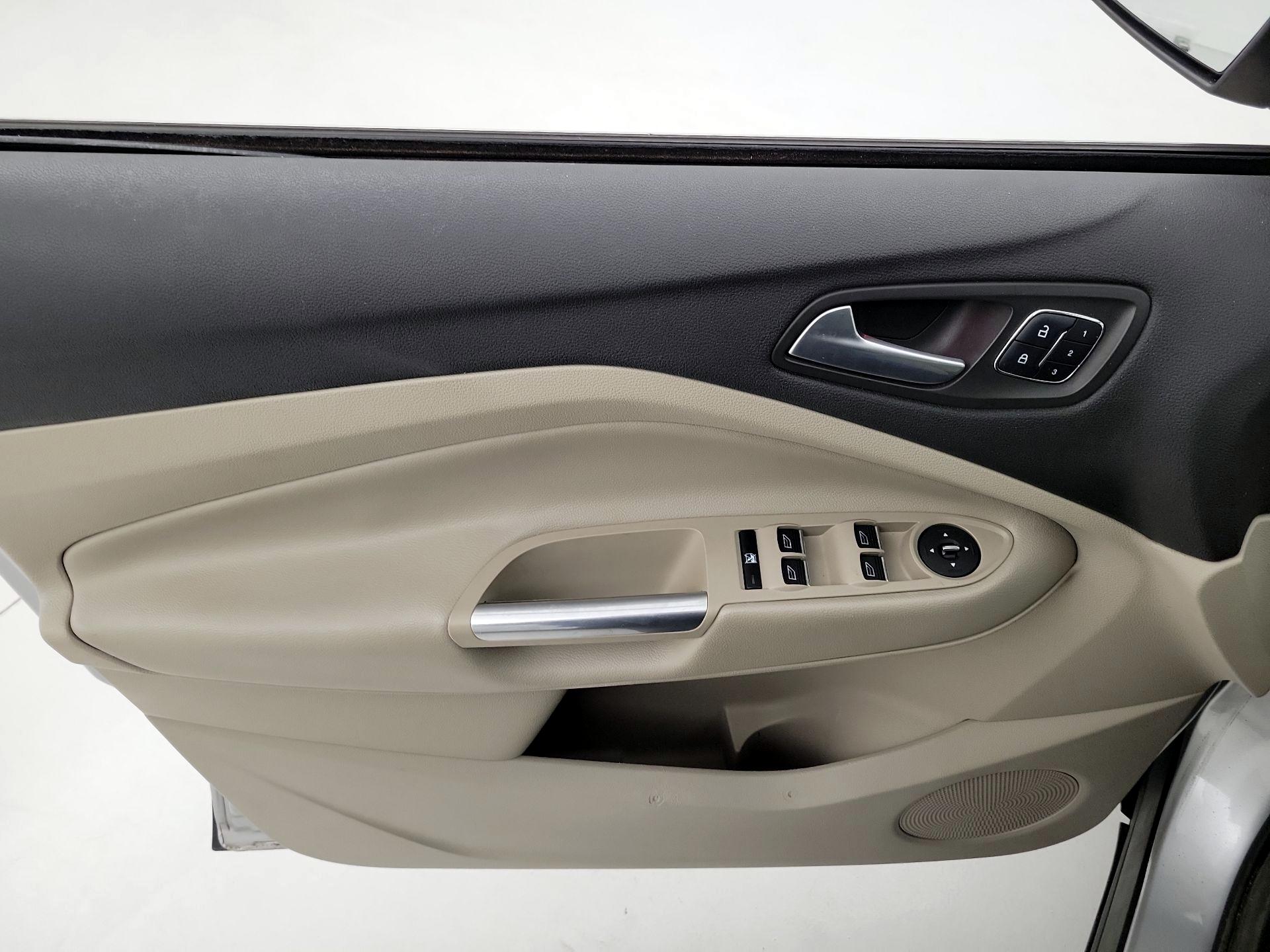 Thumbnail: 2014 Ford Escape - 12