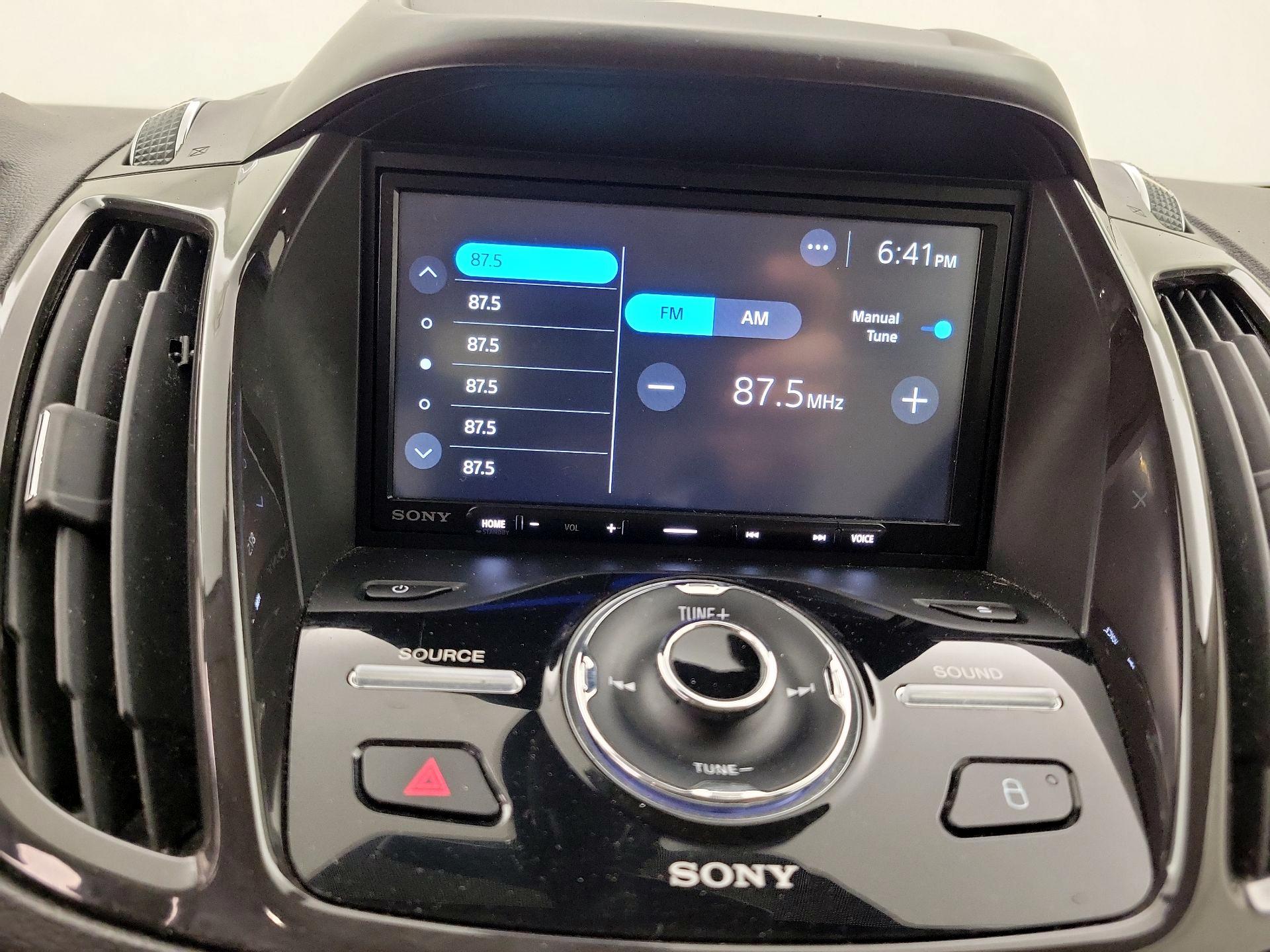 Thumbnail: 2014 Ford Escape - 15