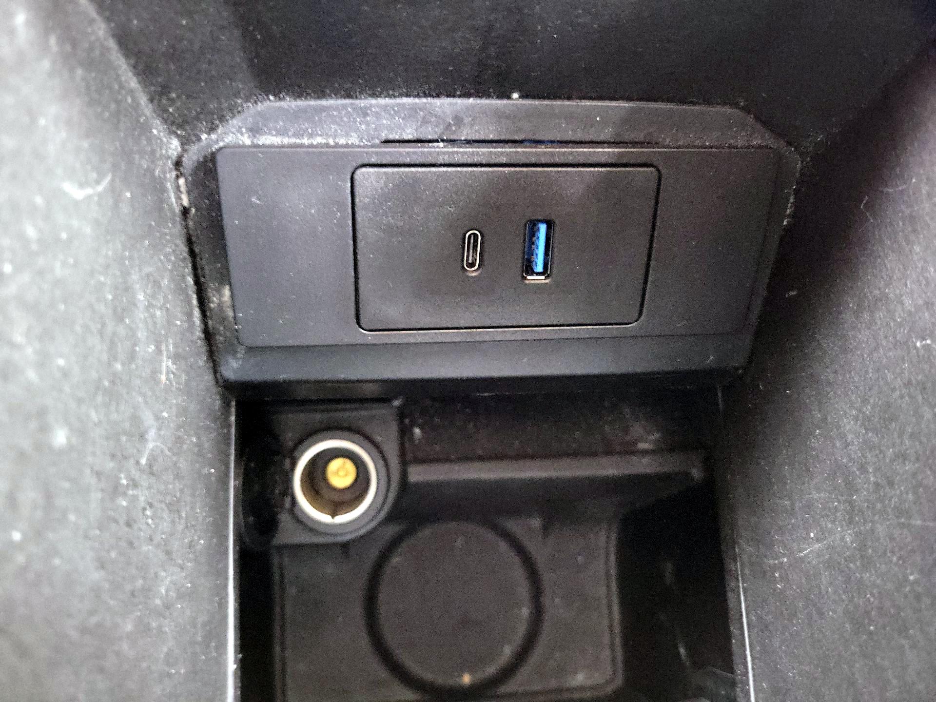 Thumbnail: 2014 Ford Escape - 18