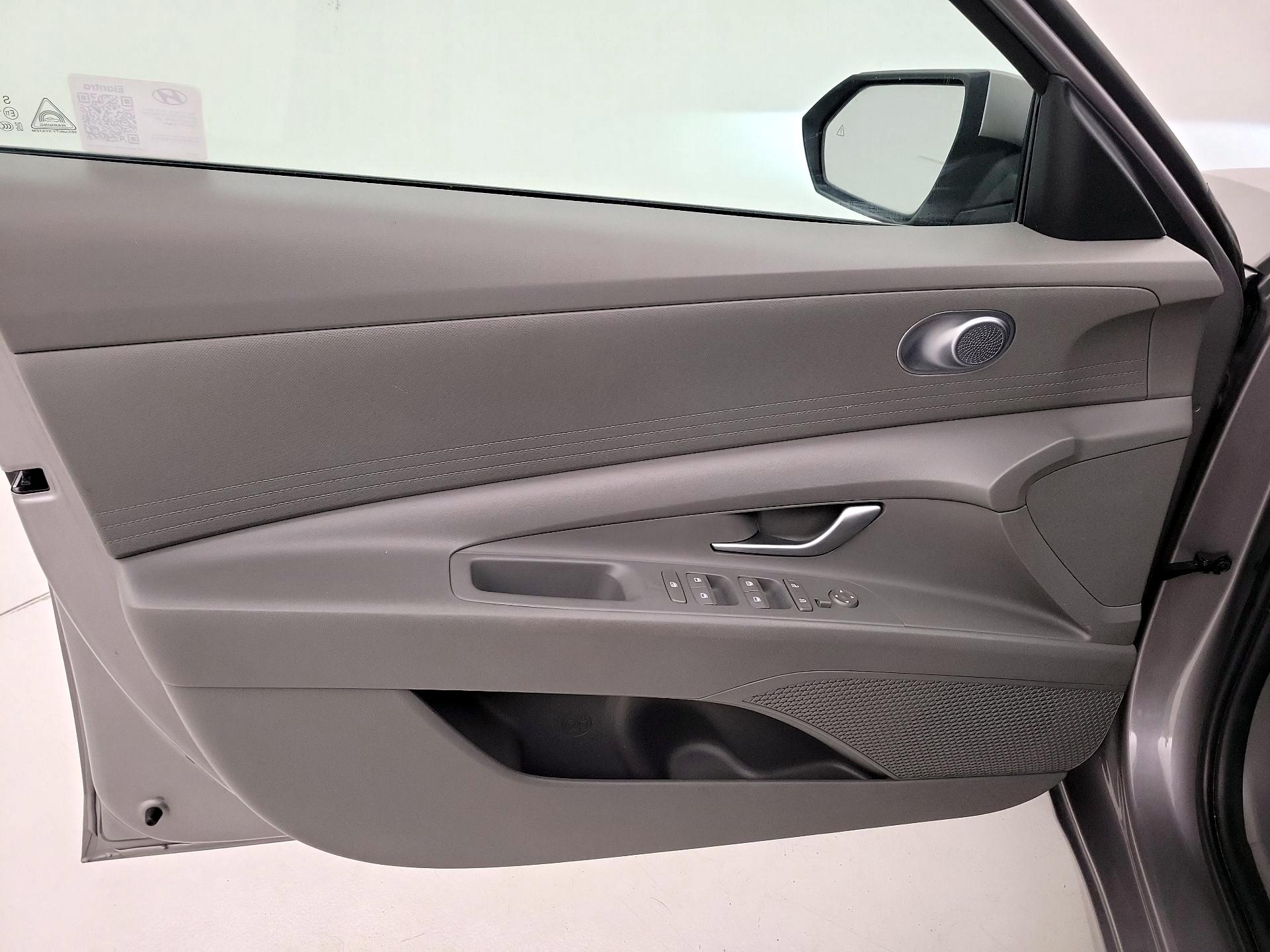 Thumbnail: 2024 Hyundai Elantra - 12