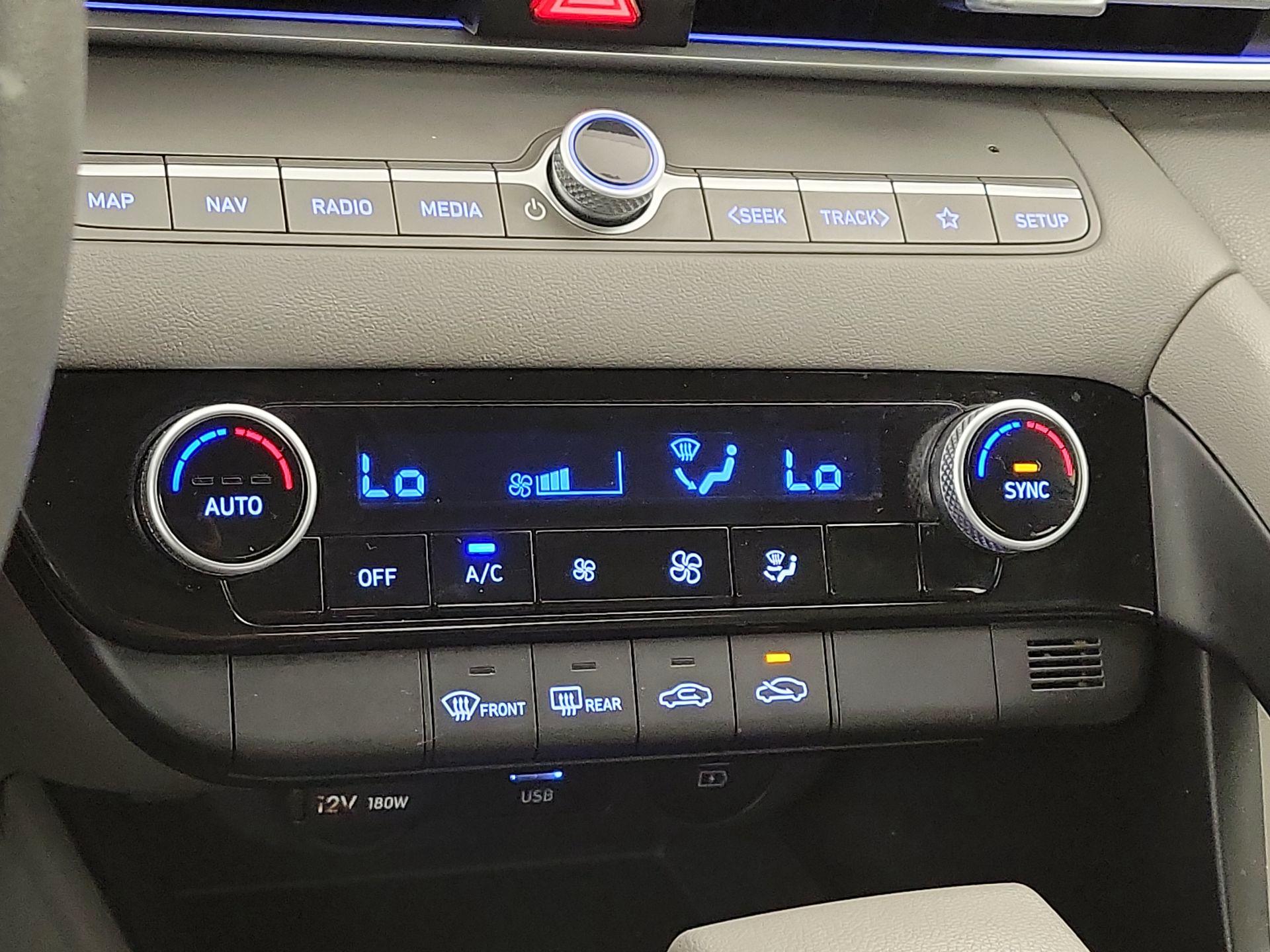 Thumbnail: 2024 Hyundai Elantra - 17