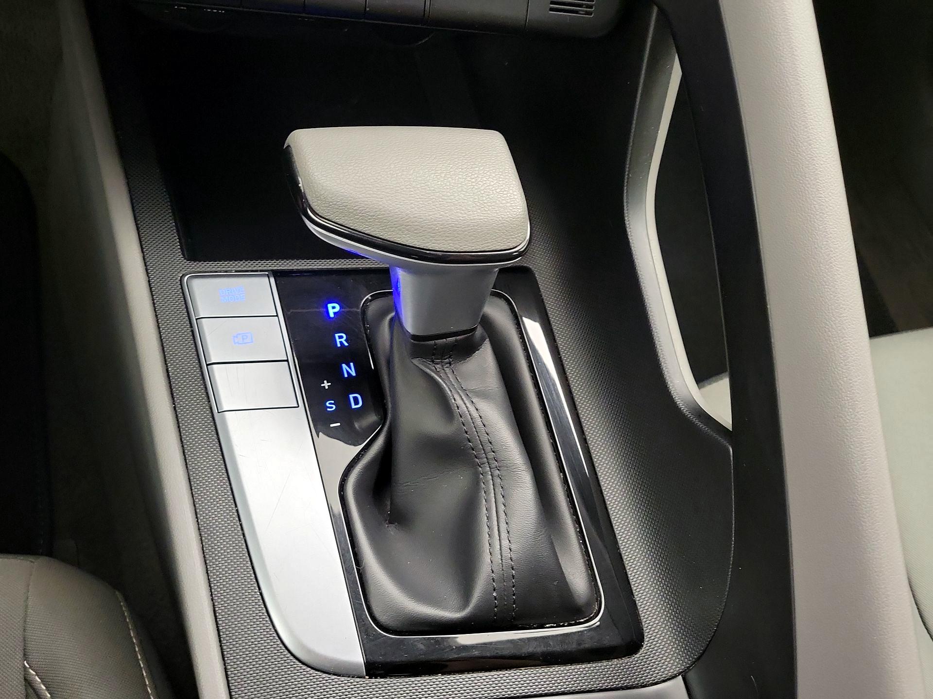 Thumbnail: 2024 Hyundai Elantra - 18