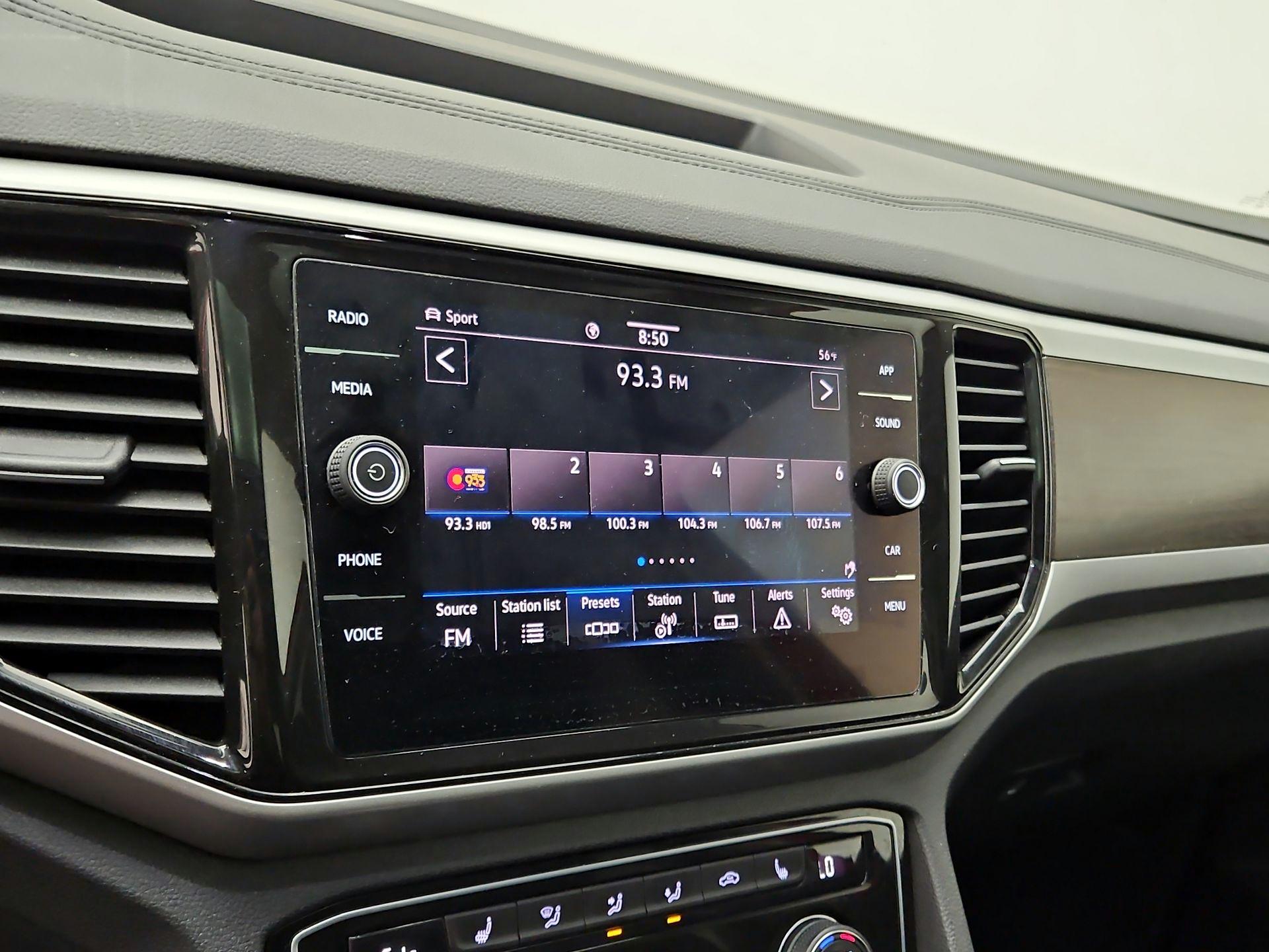 Thumbnail: 2022 Volkswagen Atlas - 16