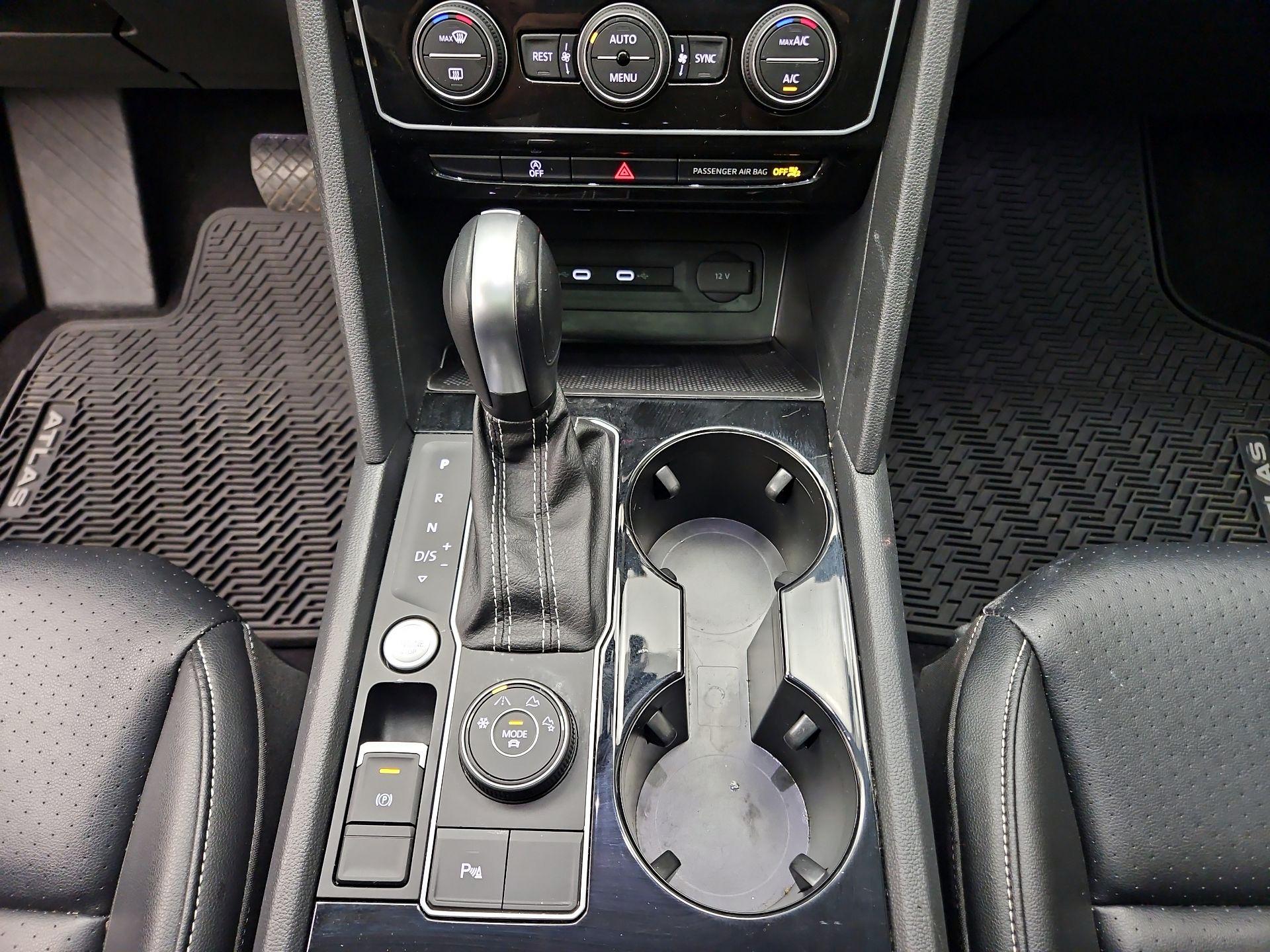 Thumbnail: 2022 Volkswagen Atlas - 18