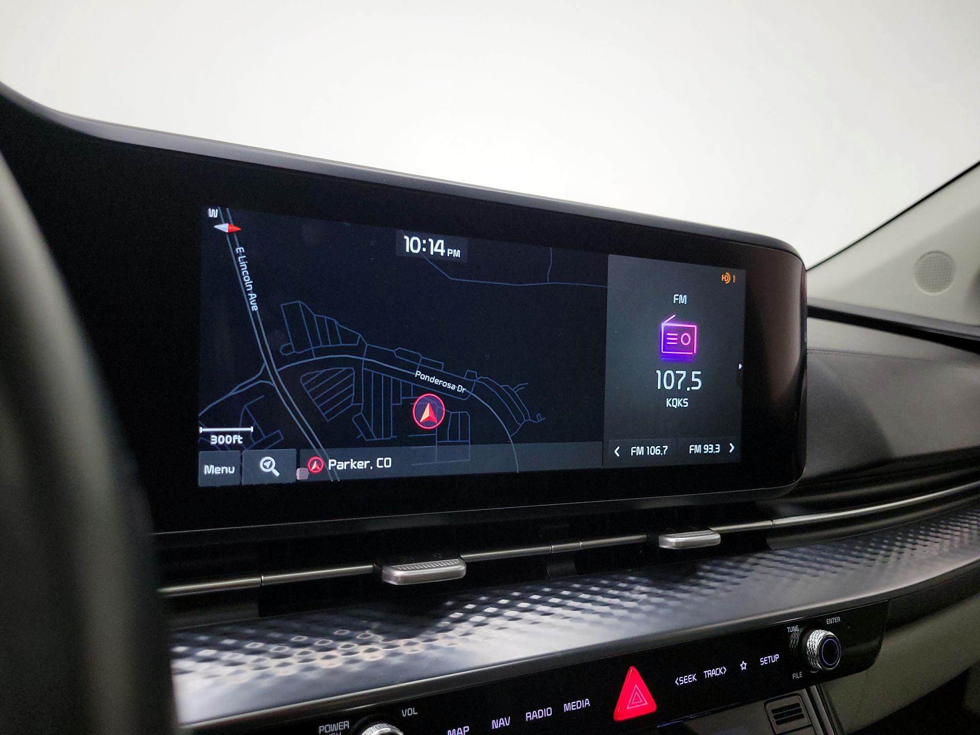 Thumbnail: 2022 Kia Carnival - 14