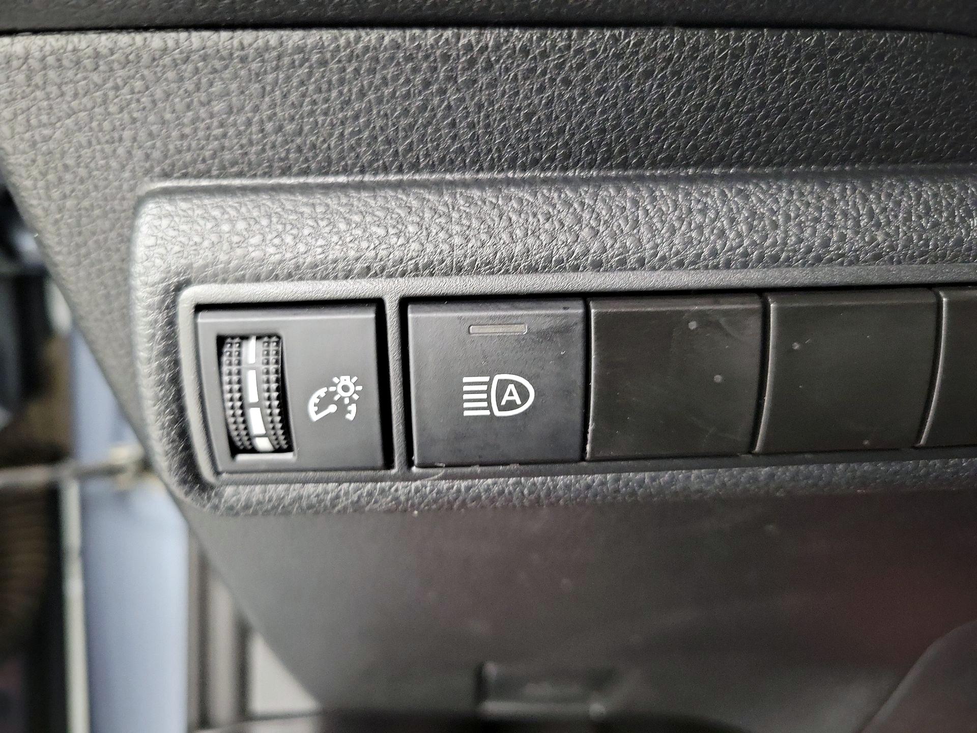 Thumbnail: 2023 Toyota Corolla - 13