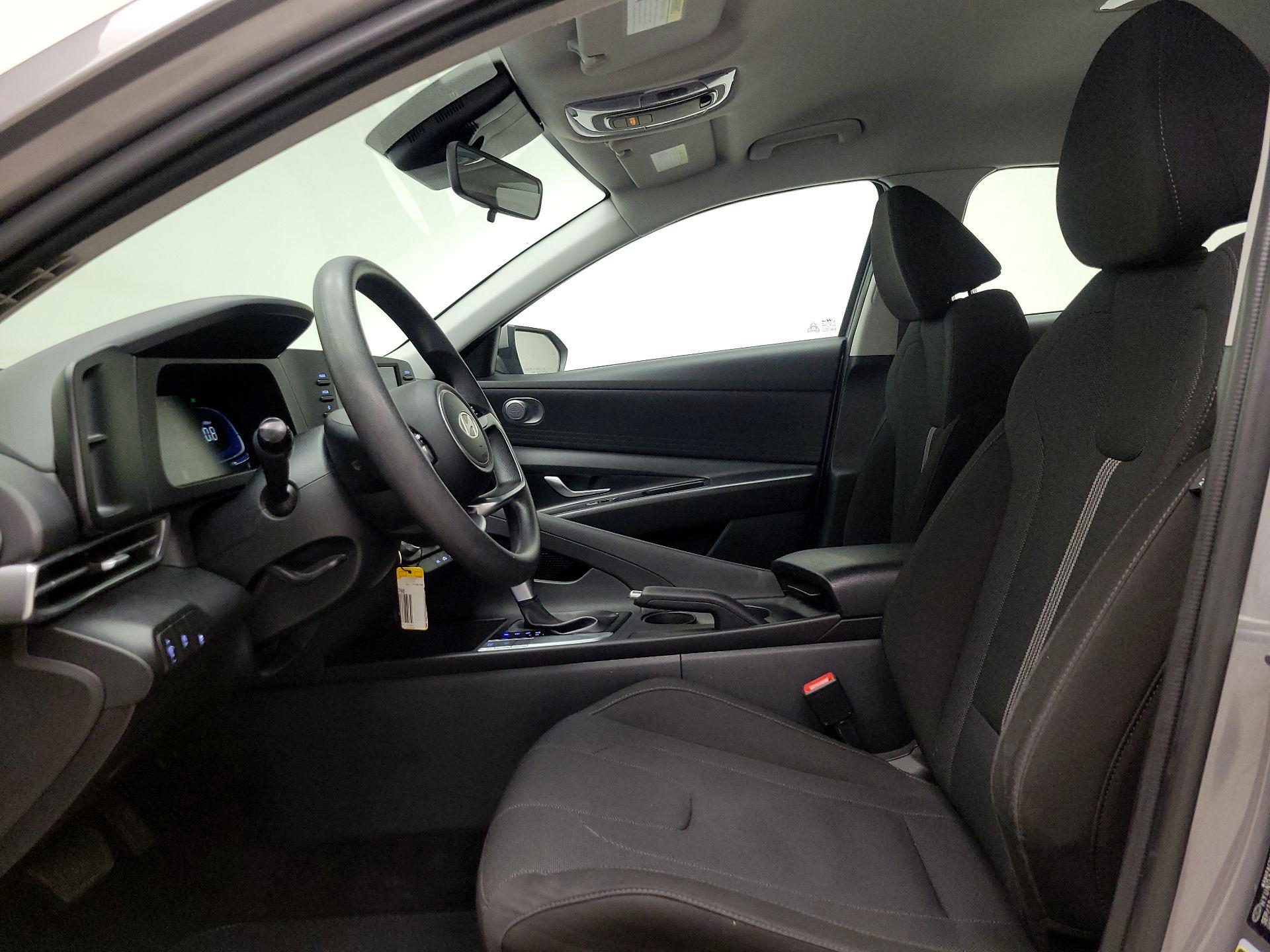 Thumbnail: 2024 Hyundai Elantra - 11