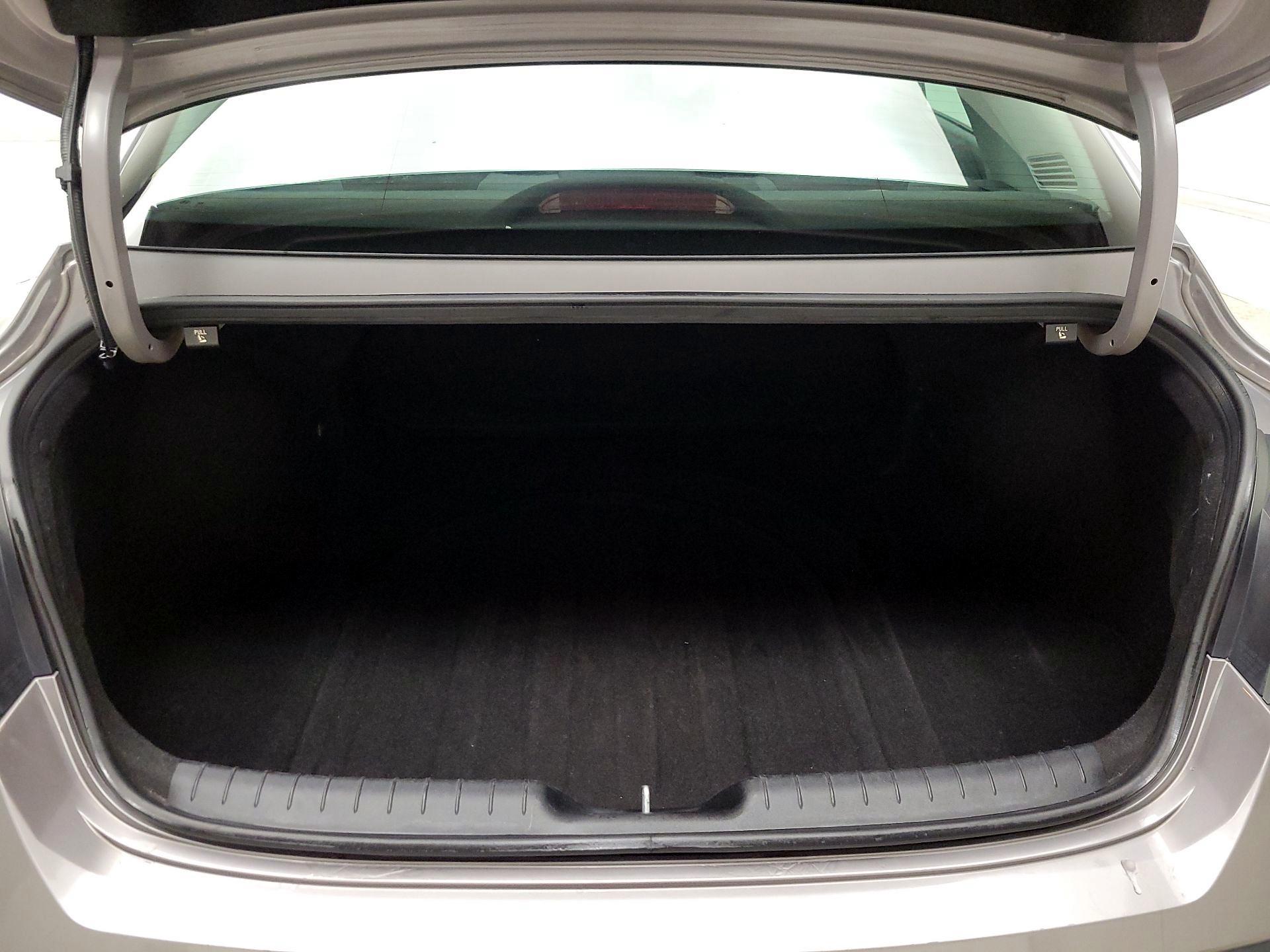 Thumbnail: 2024 Hyundai Elantra - 20