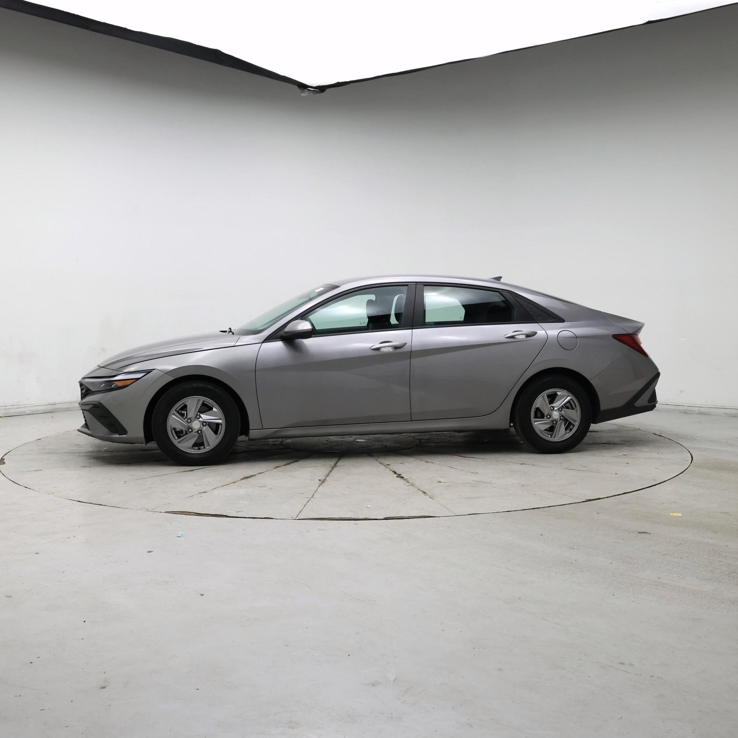 Thumbnail: 2024 Hyundai Elantra - 3