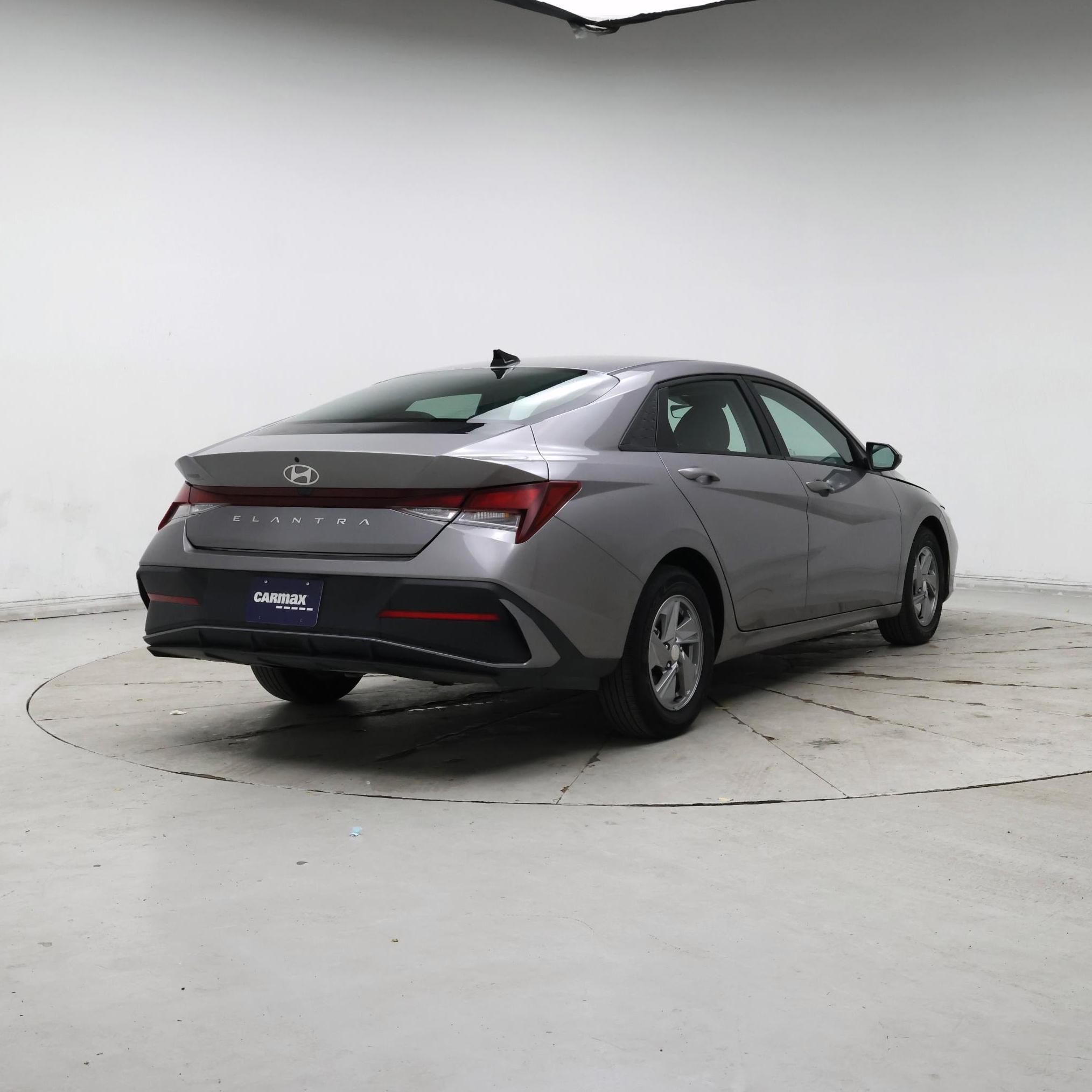 Thumbnail: 2024 Hyundai Elantra - 8