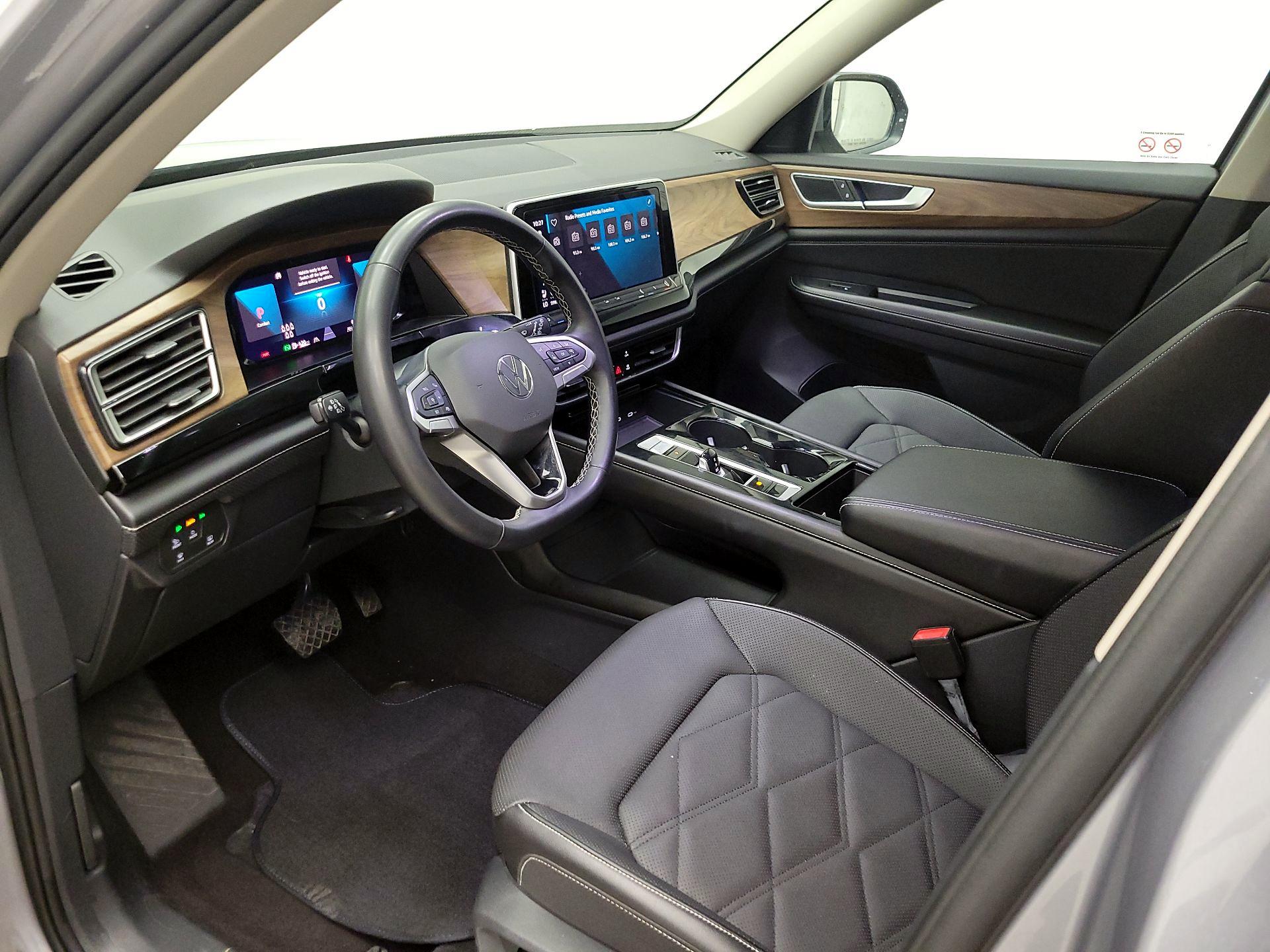 Thumbnail: 2024 Volkswagen Atlas - 11